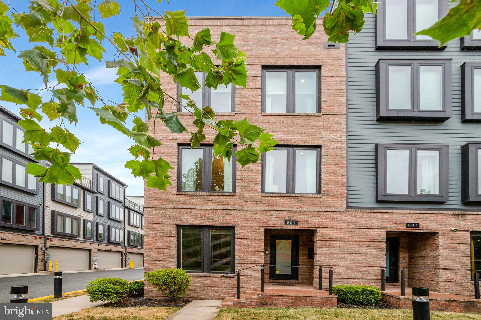 601 SLADE COURT