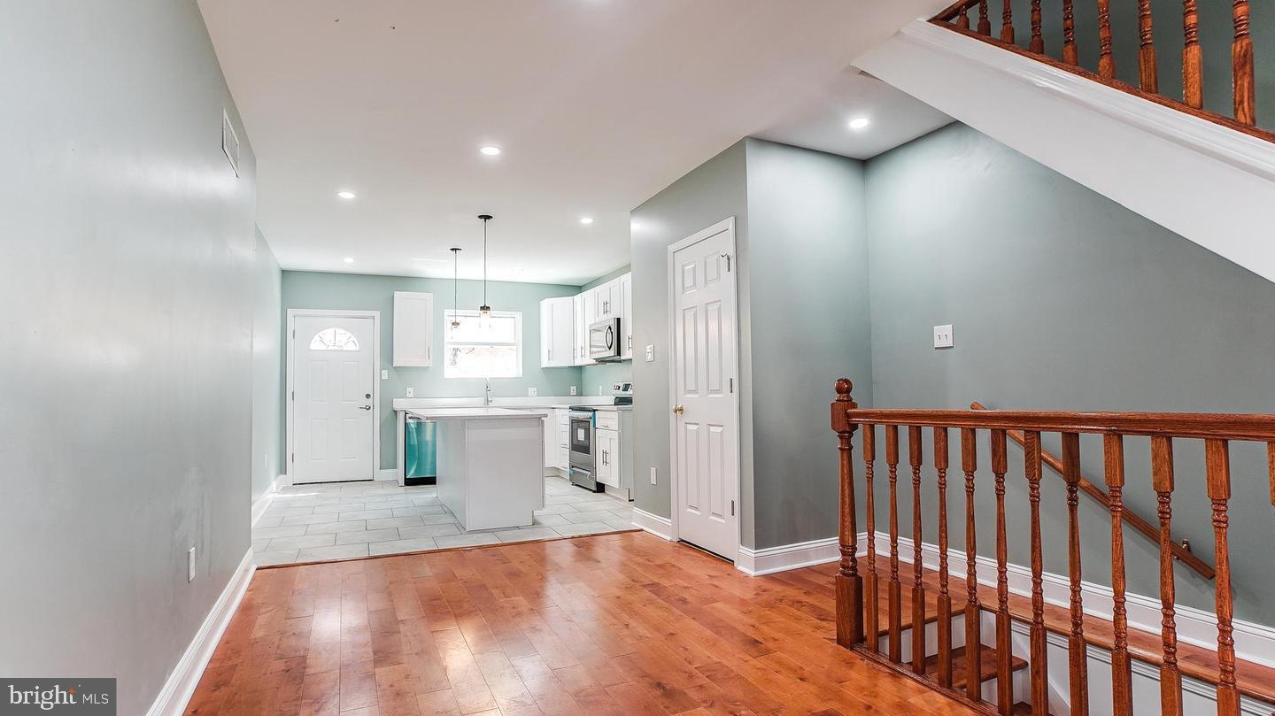 1753 N CROSKEY STREET