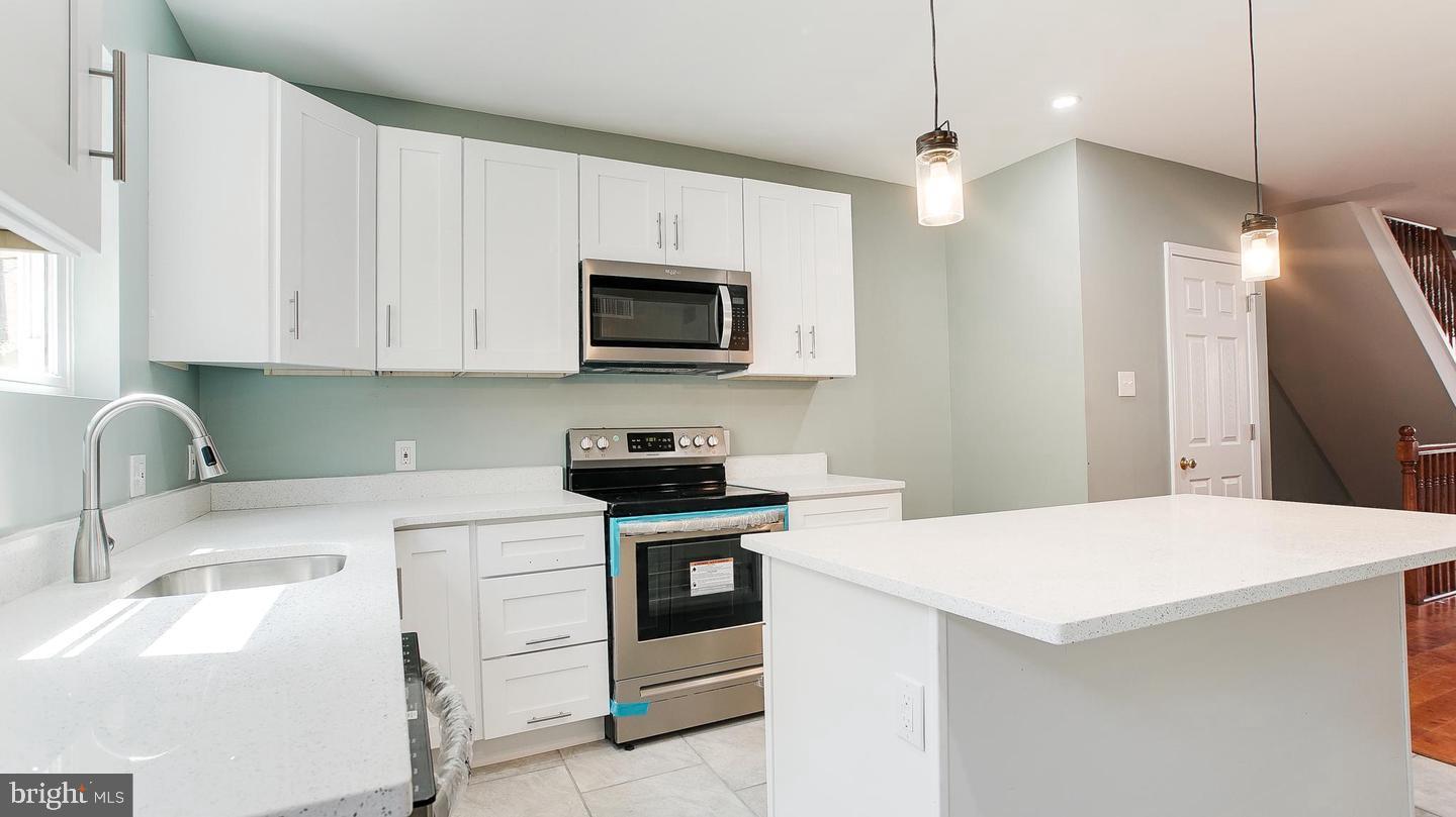 1753 N CROSKEY STREET