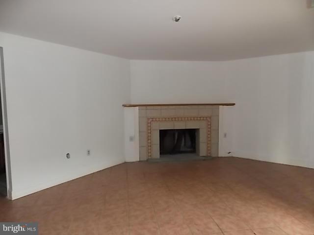 VILLAGE OF OWEN BROWN - Residential