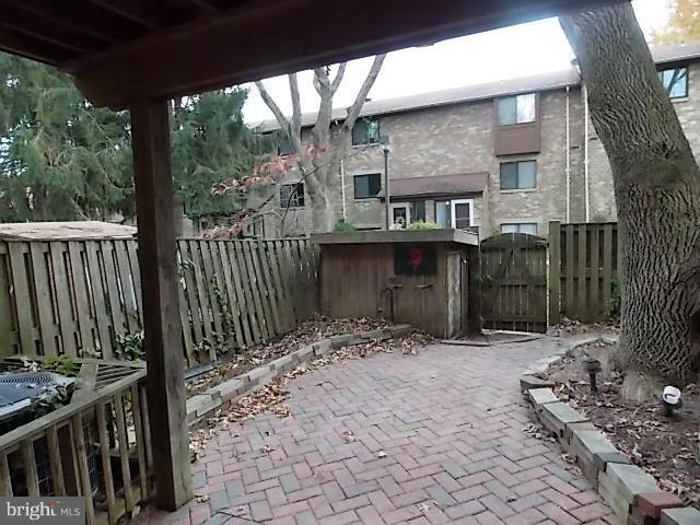 VILLAGE OF OWEN BROWN - Residential