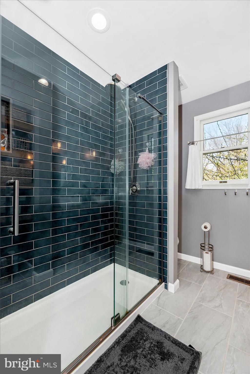 CARROLLTOWNE - Residential