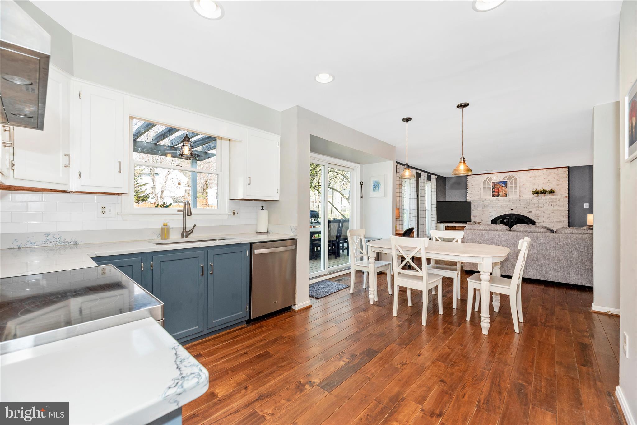 CARROLLTOWNE - Residential