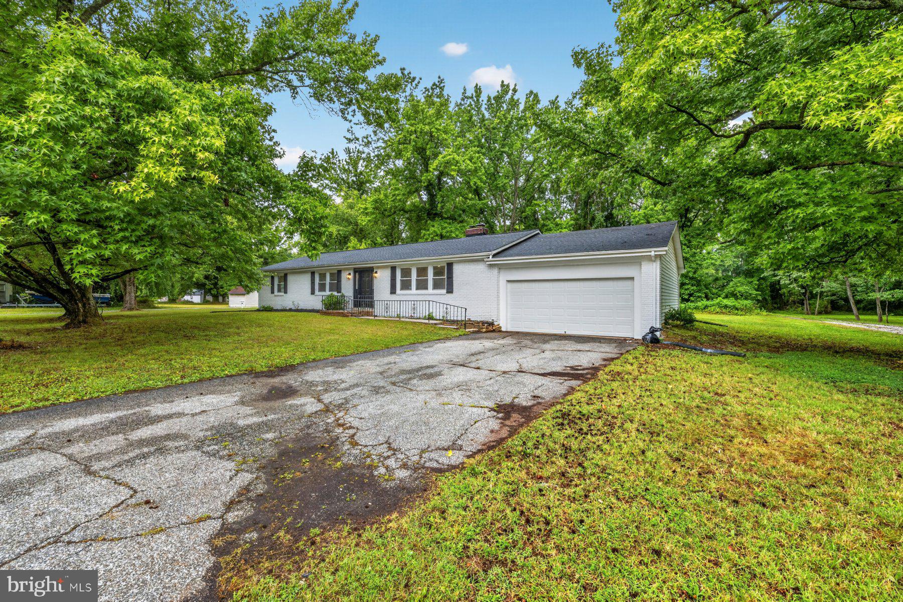 1328 YORKTOWN ROAD