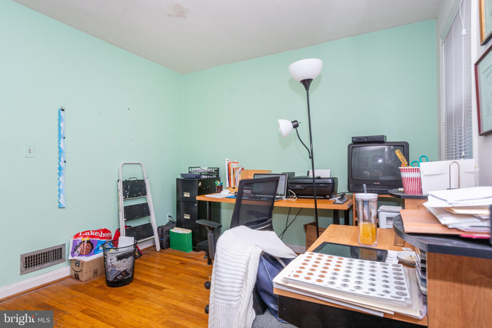 EASTWOOD - Residential