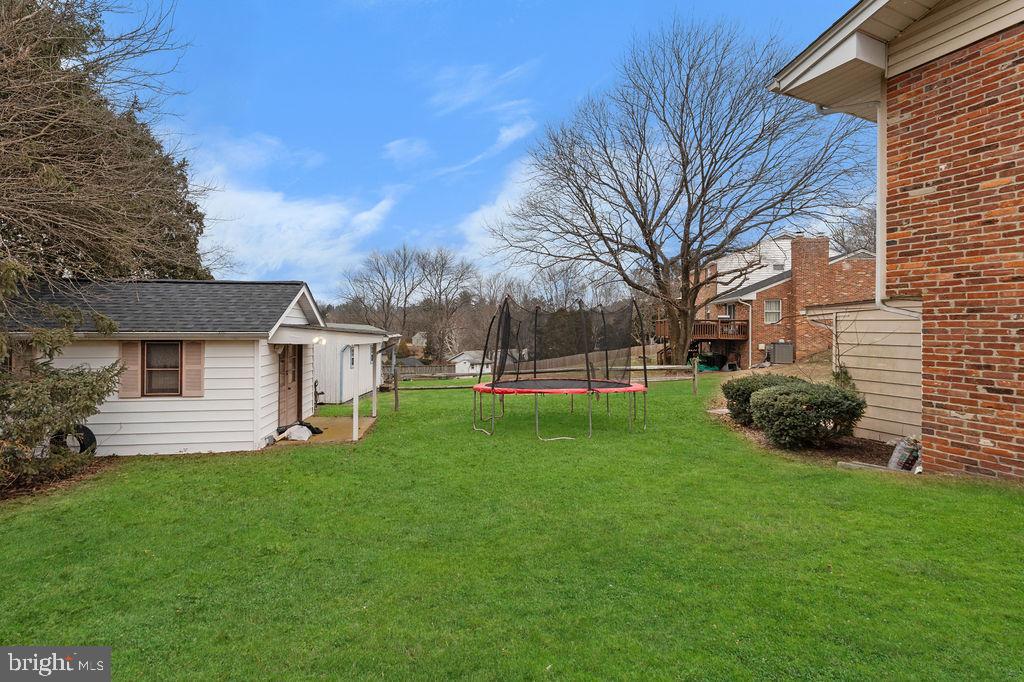 SPRING GARDEN ESTATES - Residential Lease