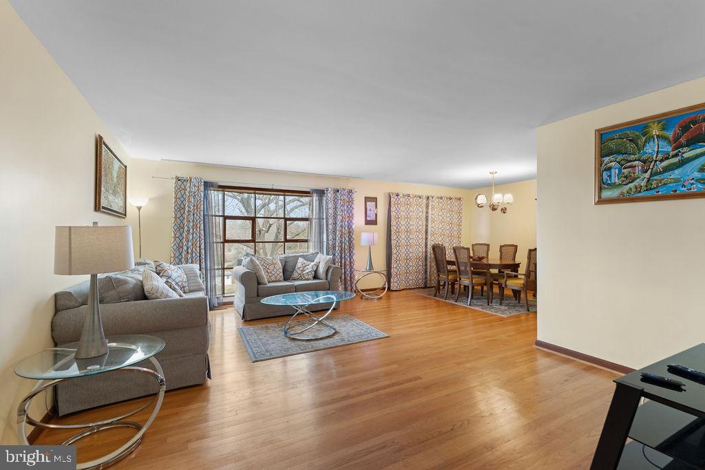 SPRING GARDEN ESTATES - Residential Lease