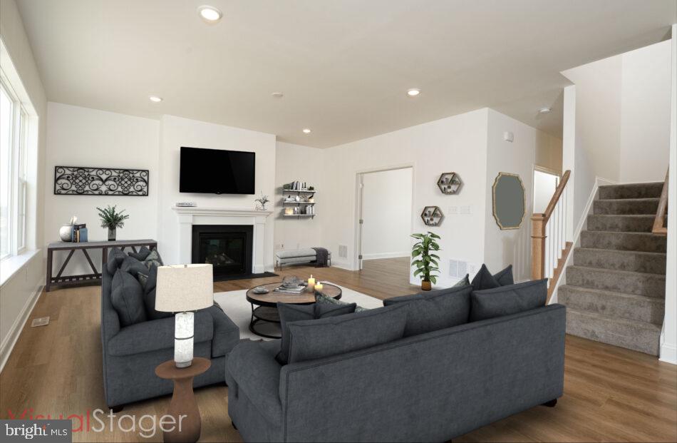 NISSLEY RUN - Residential