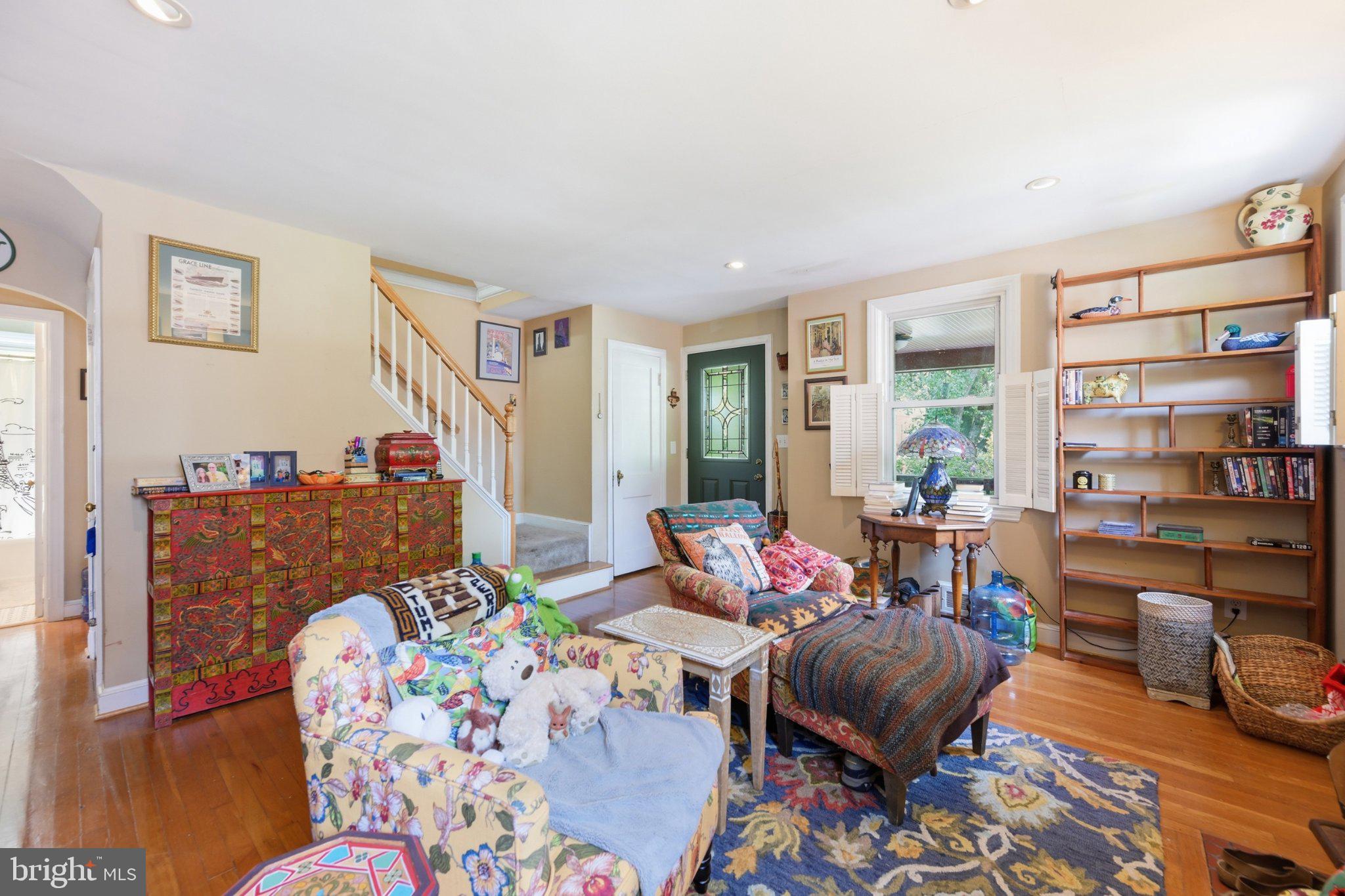 4009 TENNYSON ROAD