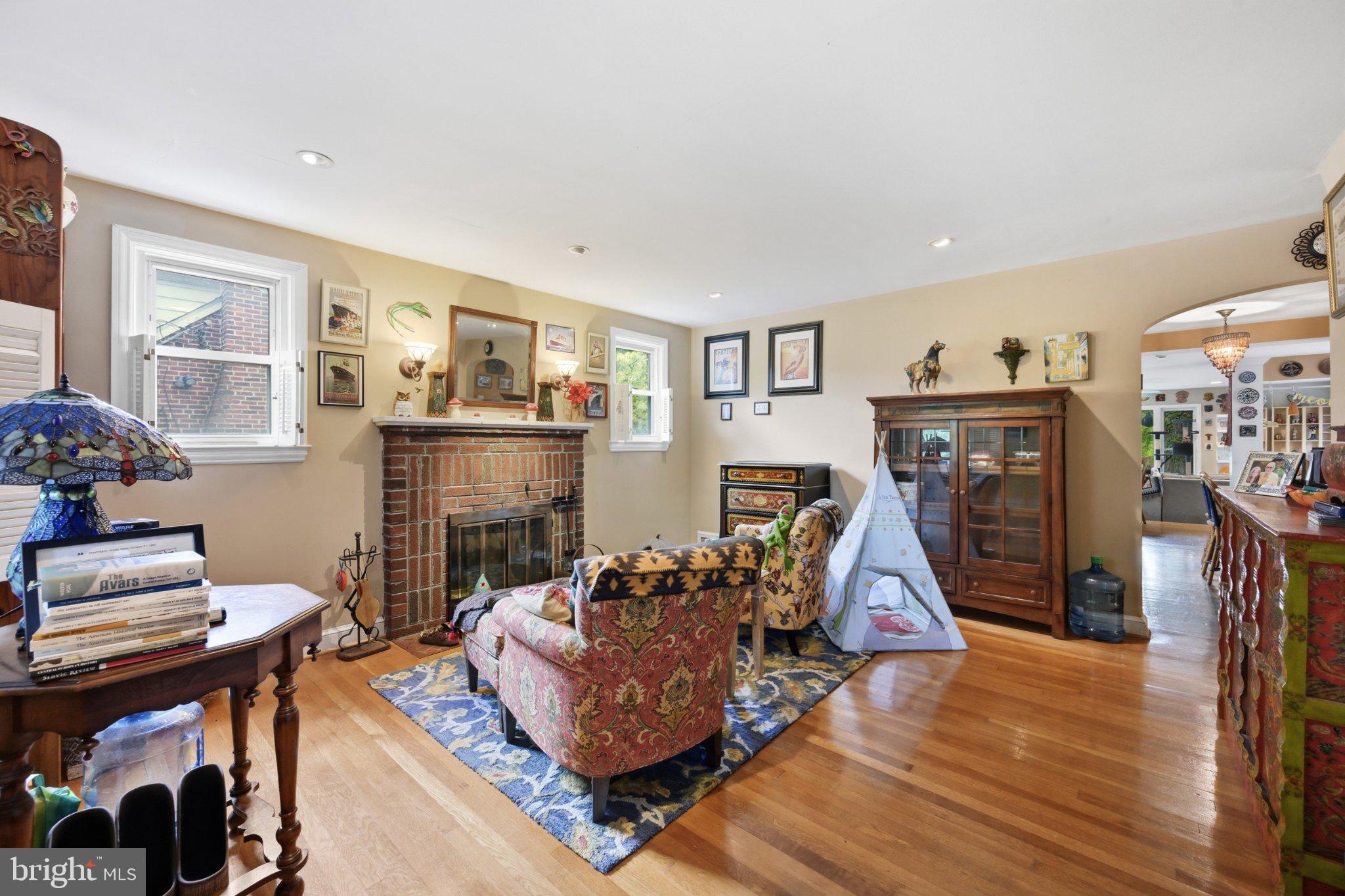 4009 TENNYSON ROAD