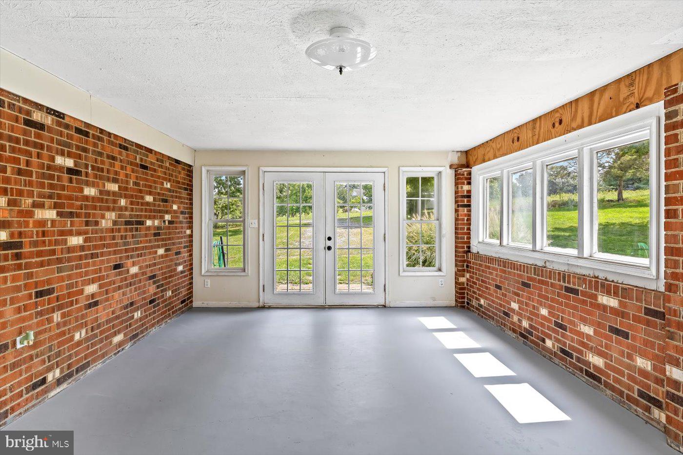 PARKVIEW ESTATES - Residential