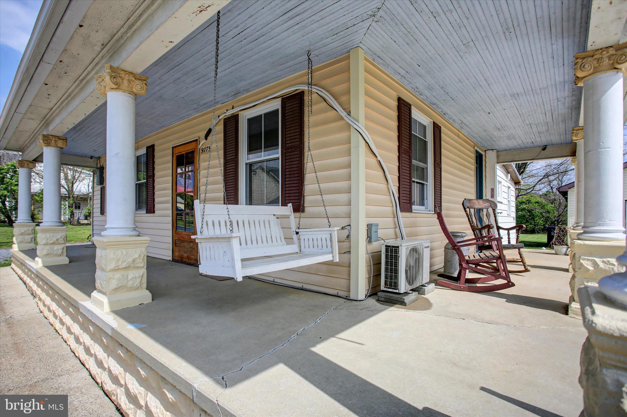 UPPER STRASBURG - Residential