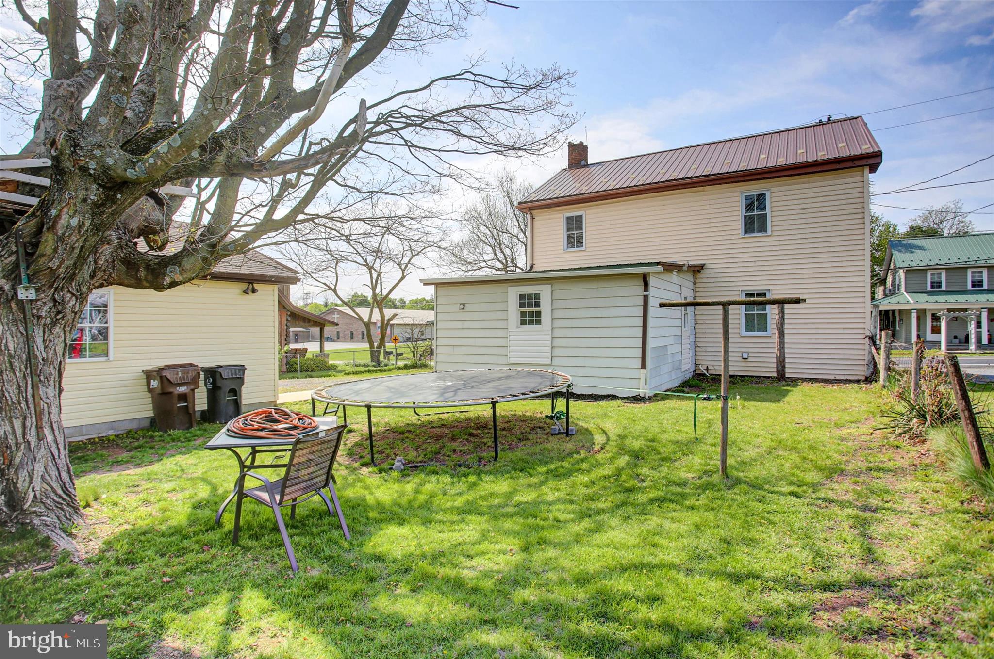 UPPER STRASBURG - Residential