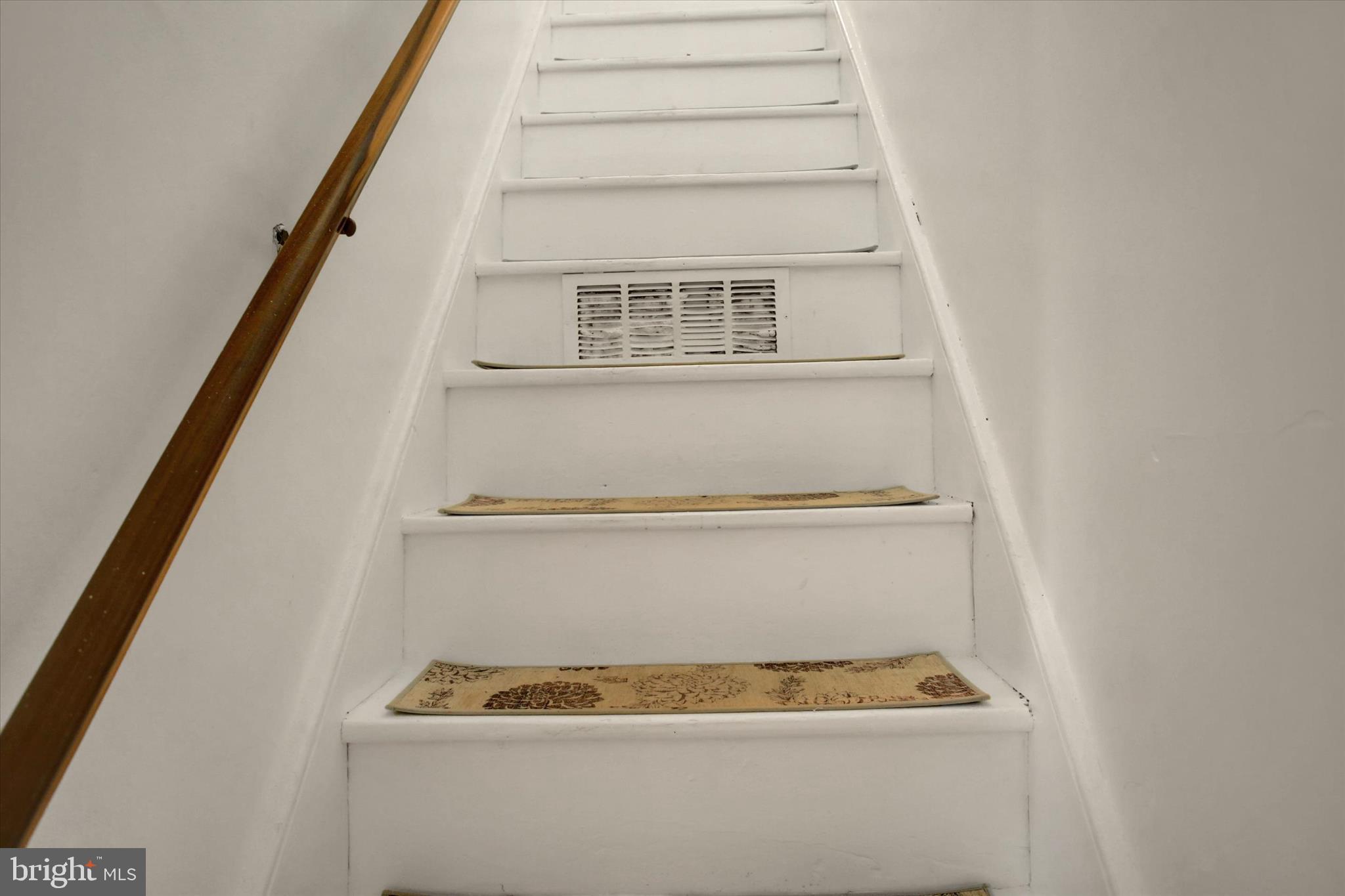 UPPER STRASBURG - Residential