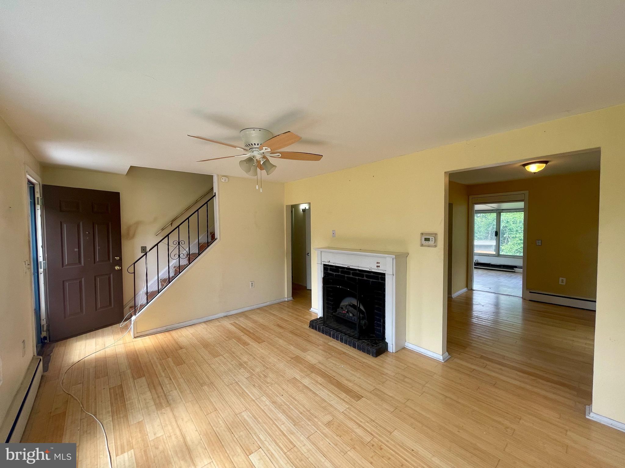 TOLLGATE - Residential