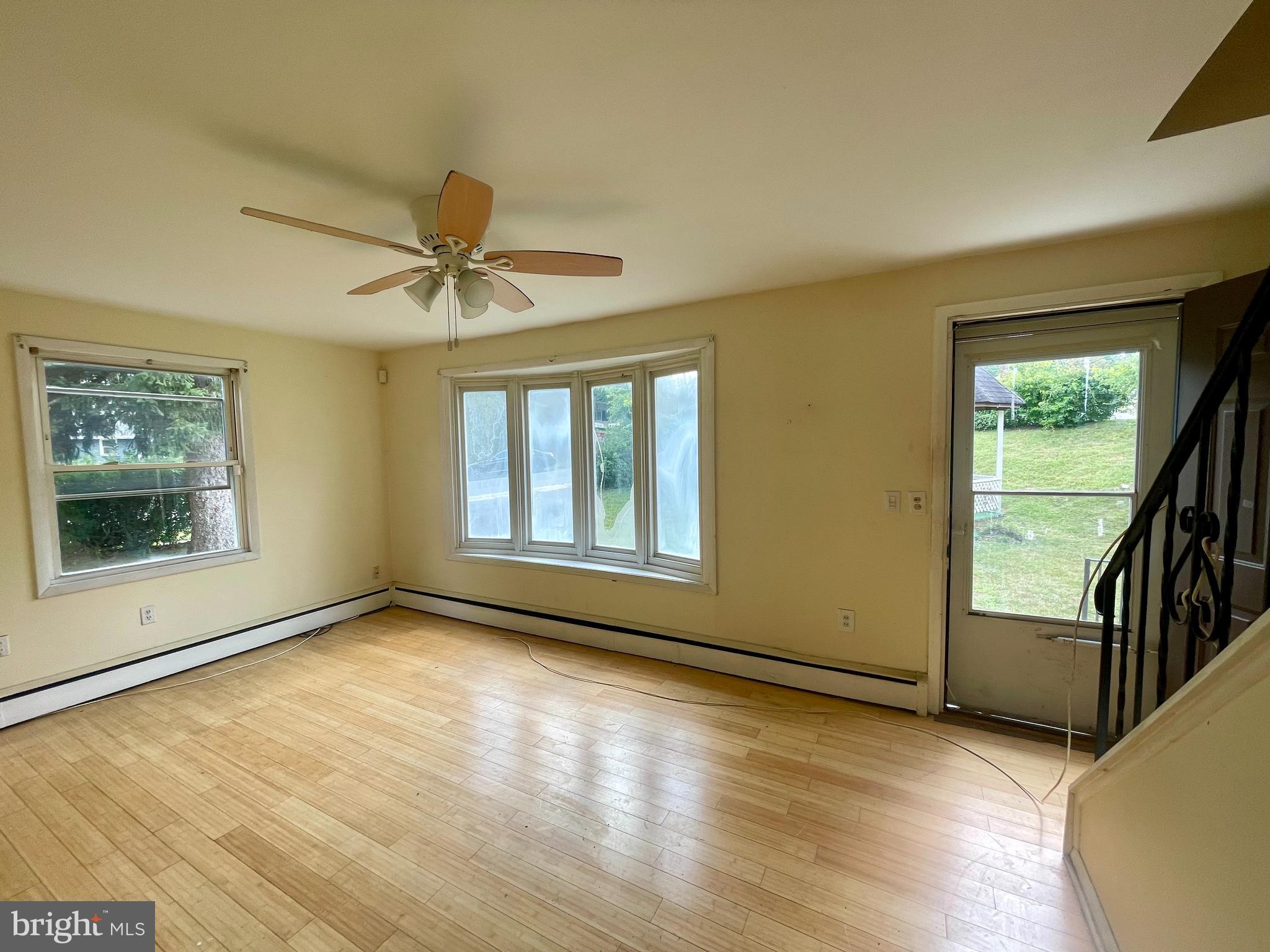 TOLLGATE - Residential