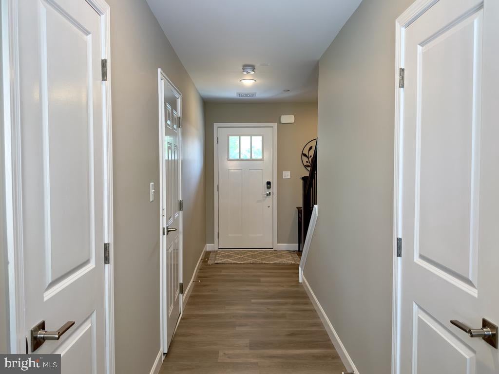 70 DILLER AVENUE 6