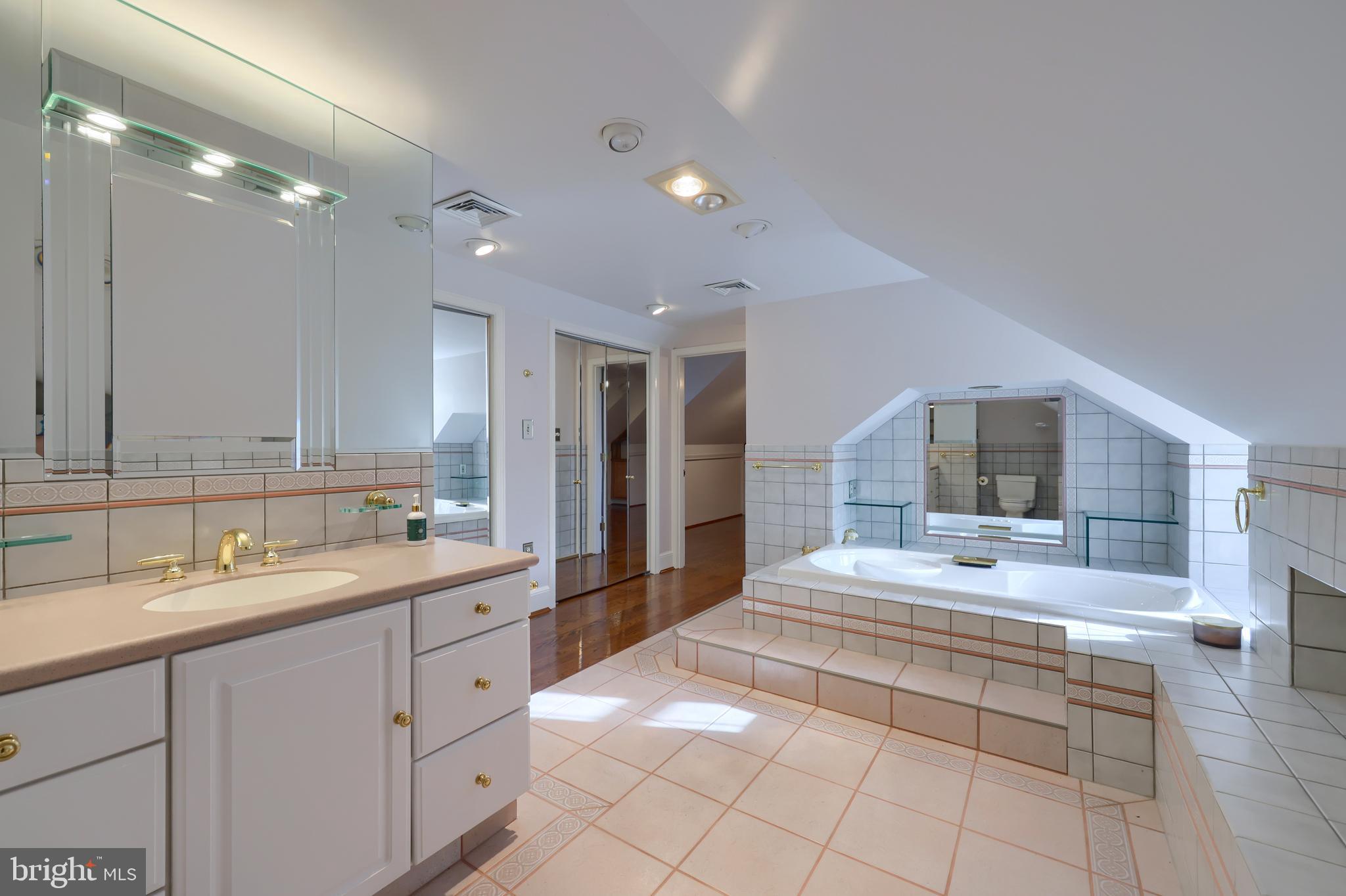 REYNOLDS MILL - Residential