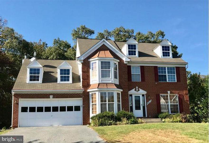 Beautiful 4 bedrooms, 2.5 baths three finished levels single house, hardwood floor main level, master room/walk-in closet/full bath, sunny kitchen with breakfast area, ceiling fan, large dining and living room, deck, fully finished walk out basemen, convenient location, minutes to schools, shopping, major highway, call or text William for questions.