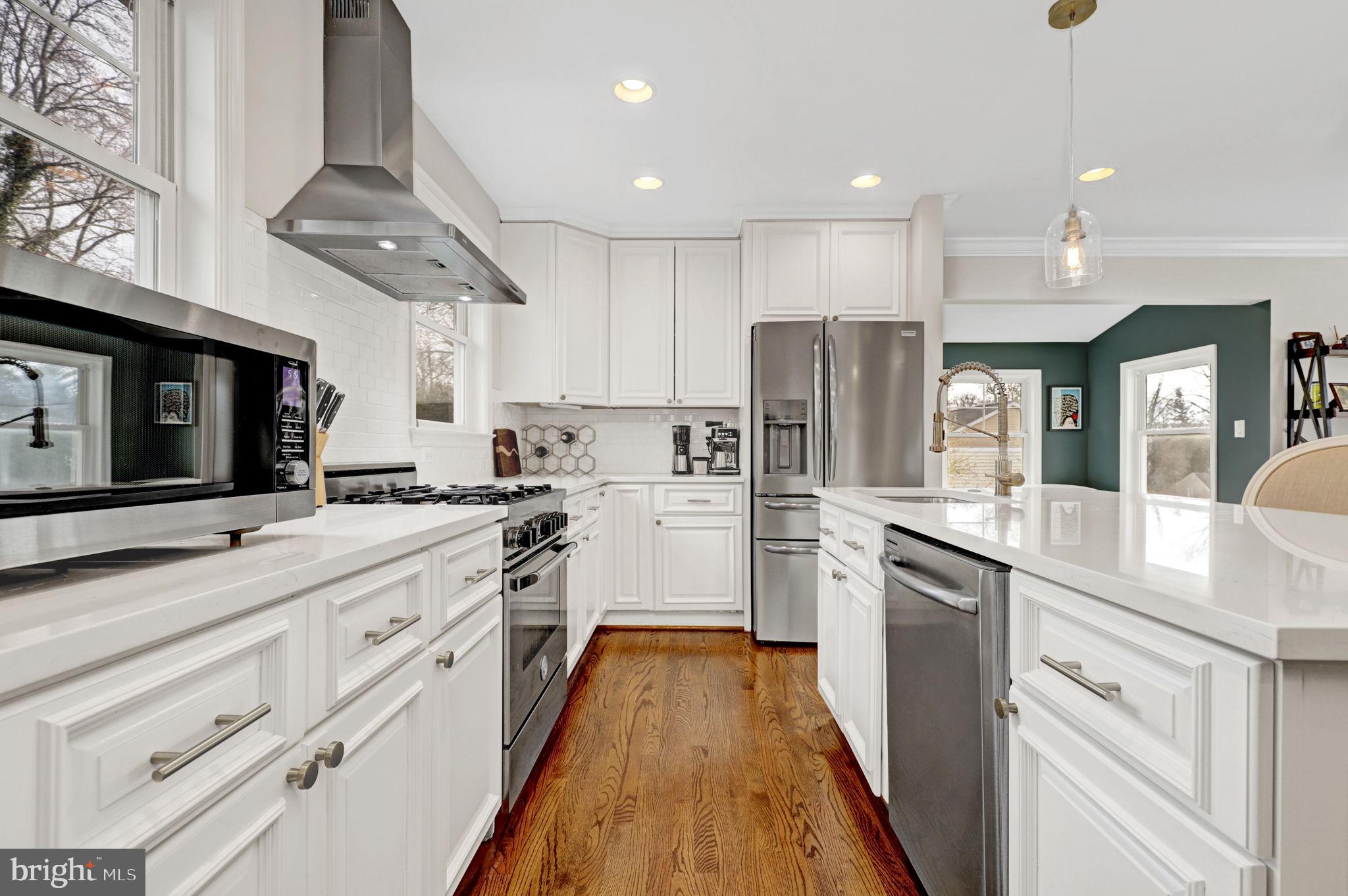 KENSINGTON VIEW - Residential