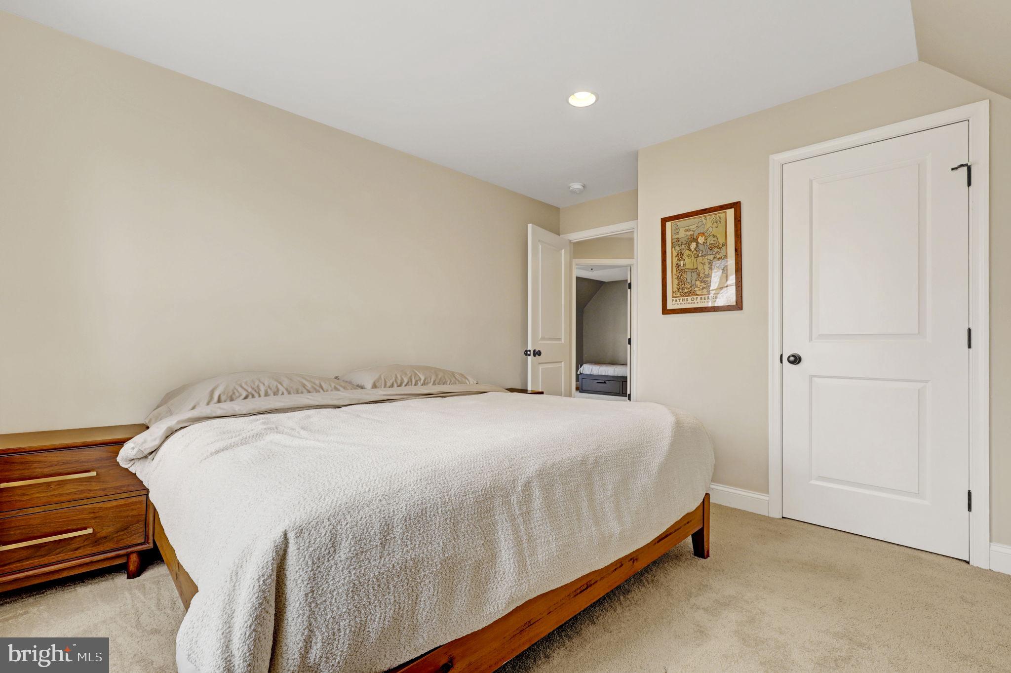 KENSINGTON VIEW - Residential