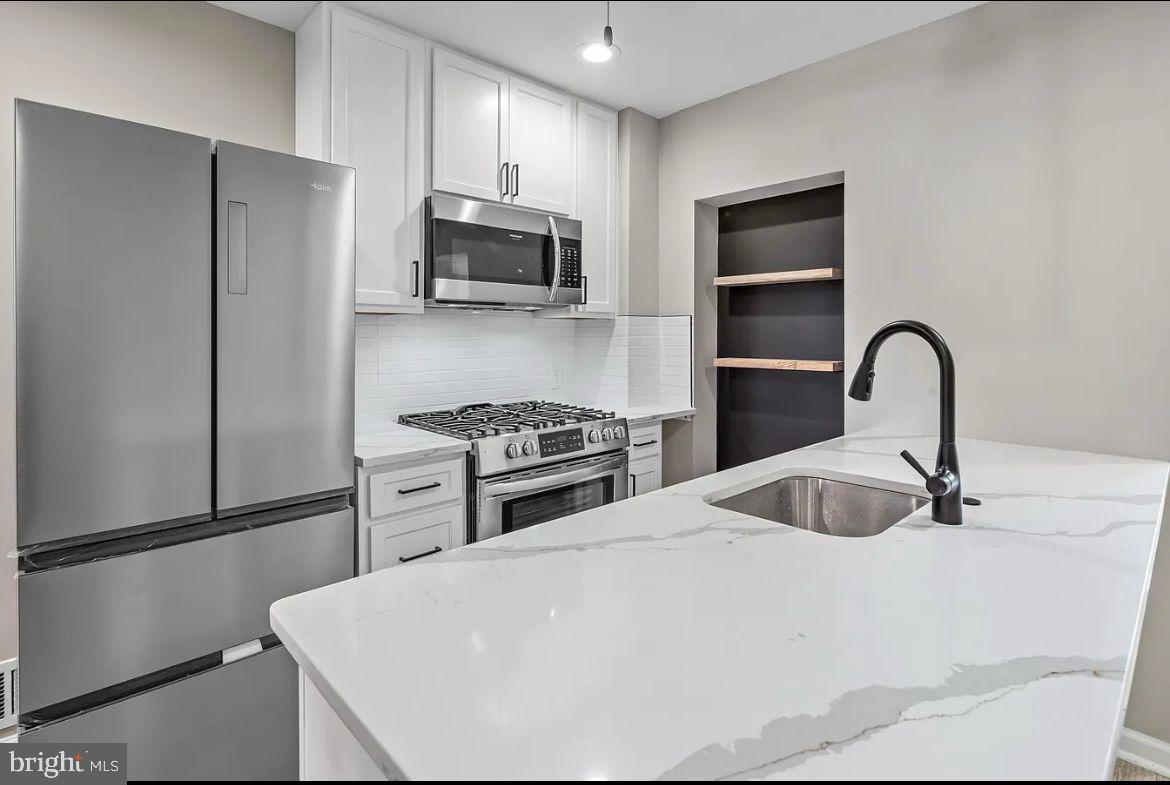 FEDERAL HILL HISTORIC DISTRICT - Residential Lease