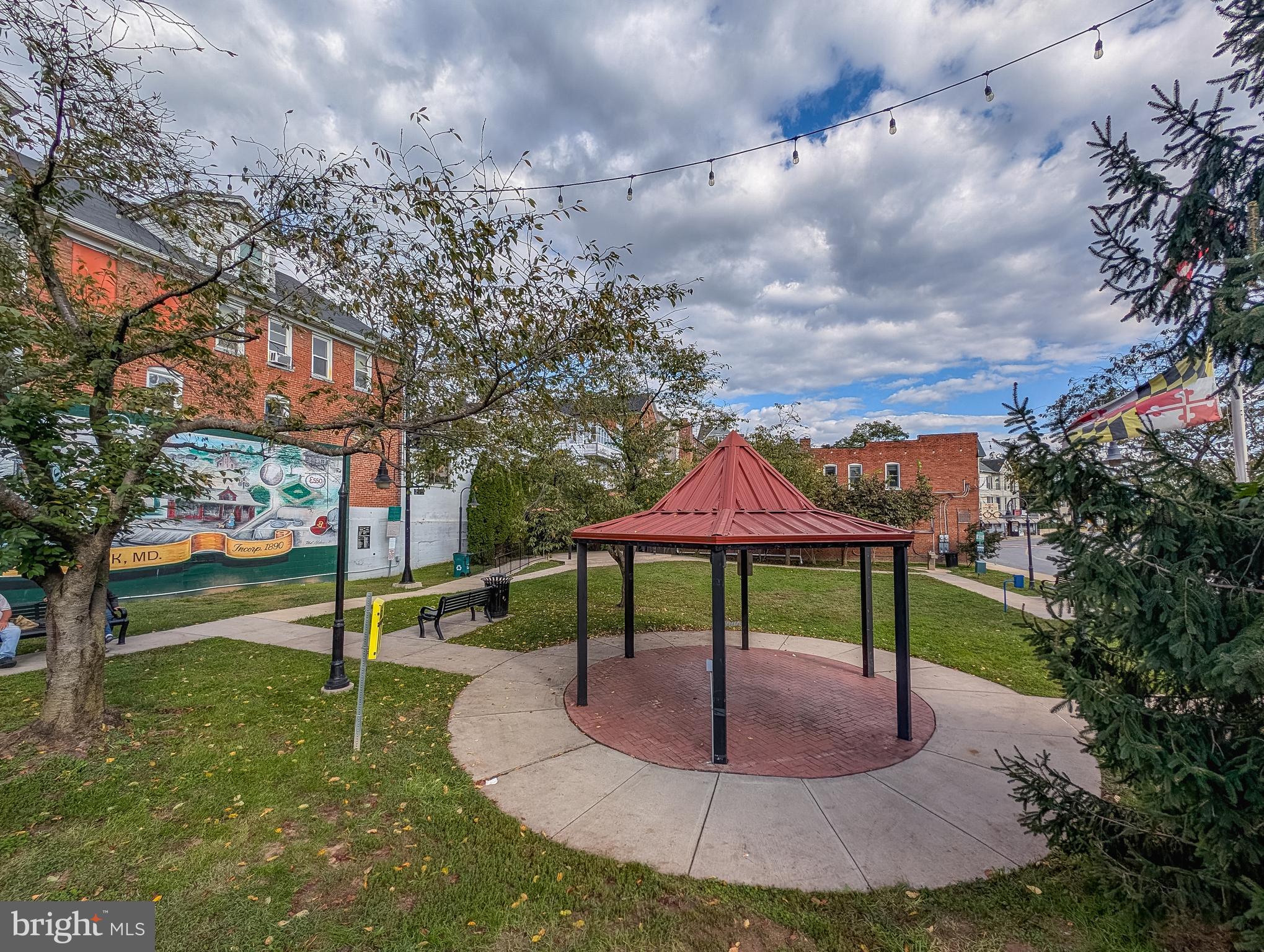 BRUNSWICK CROSSING - Residential