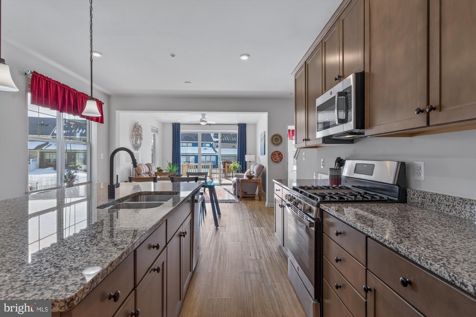 BRUNSWICK CROSSING - Residential