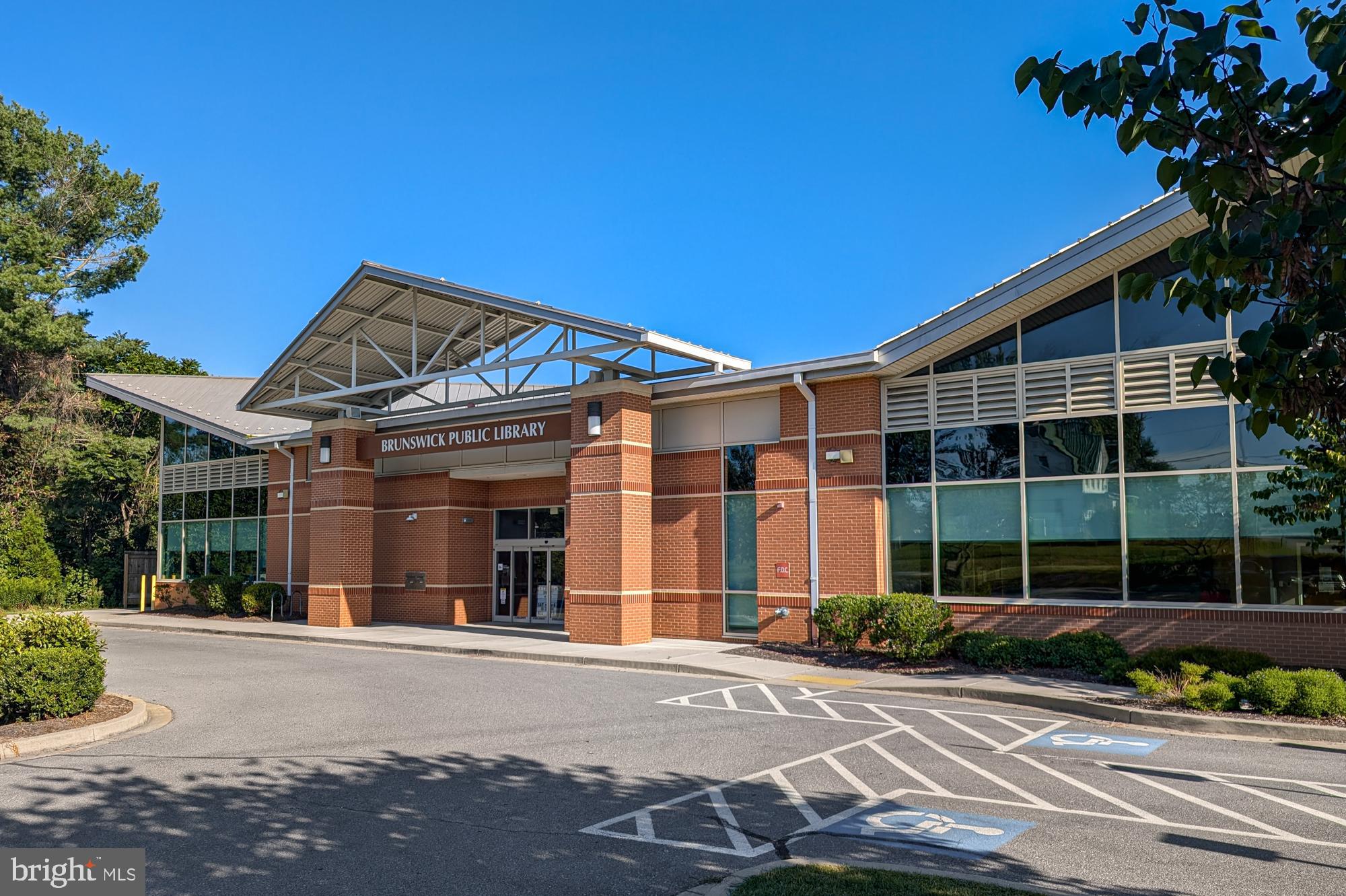 BRUNSWICK CROSSING - Residential