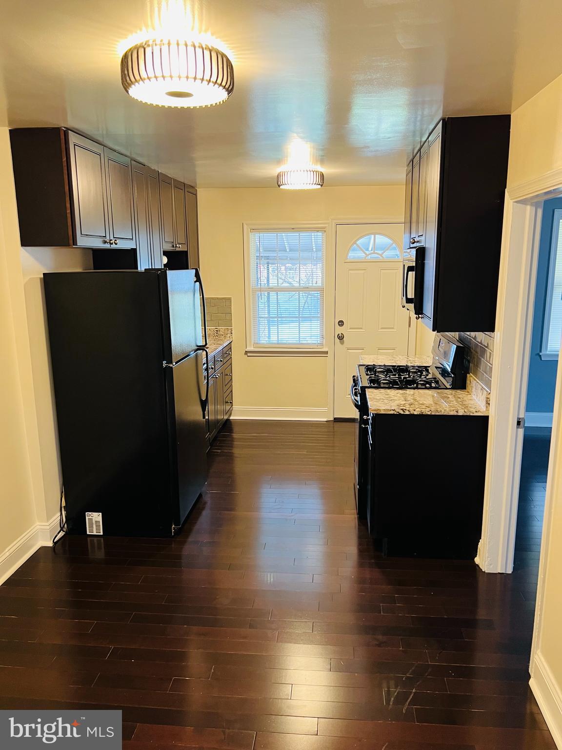 HAMILTON HILLS - Residential Lease