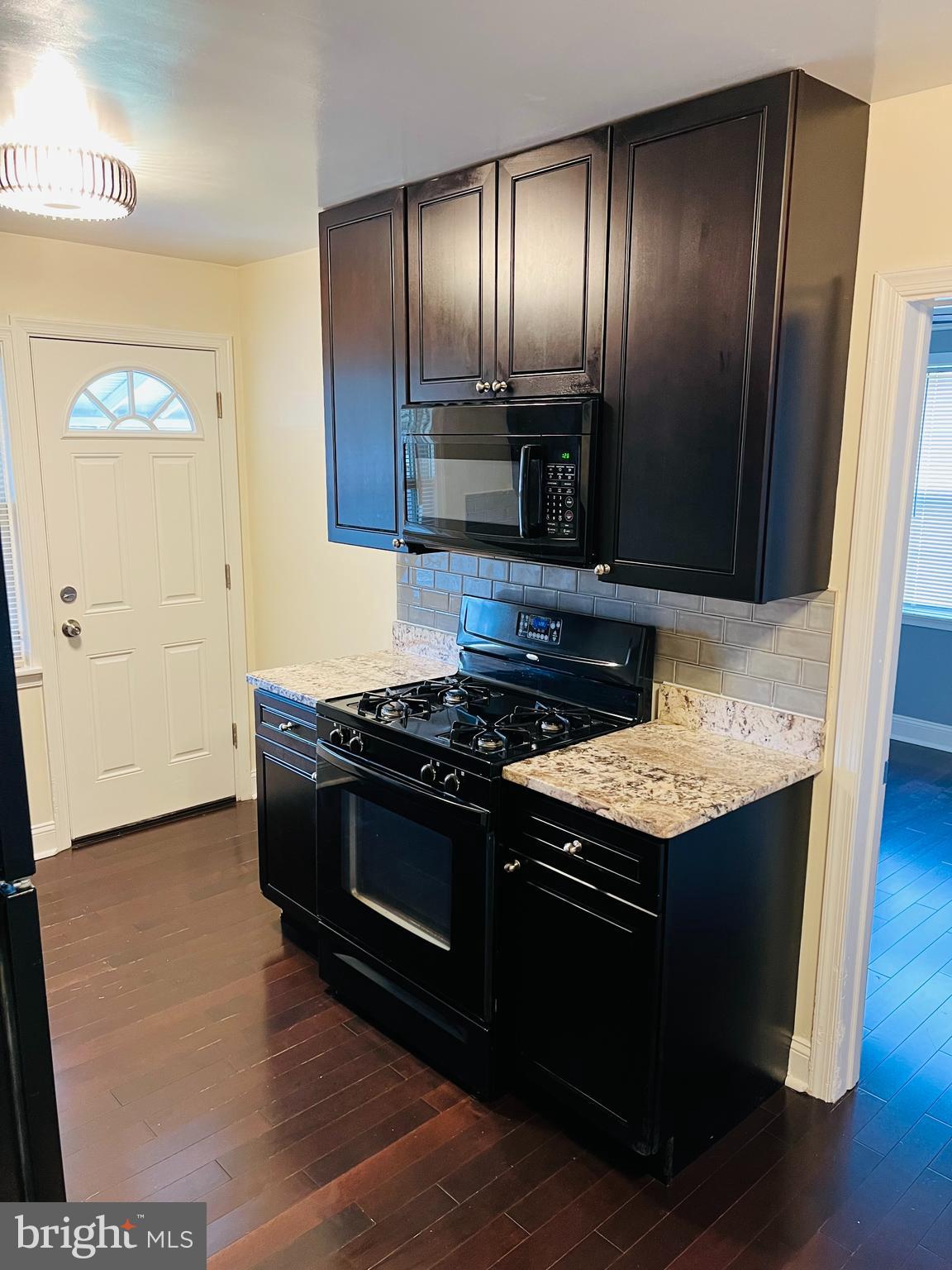 HAMILTON HILLS - Residential Lease