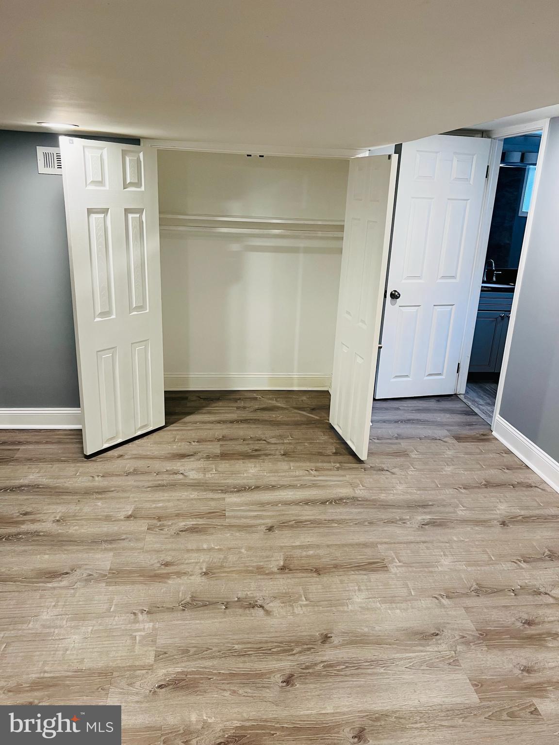 HAMILTON HILLS - Residential Lease