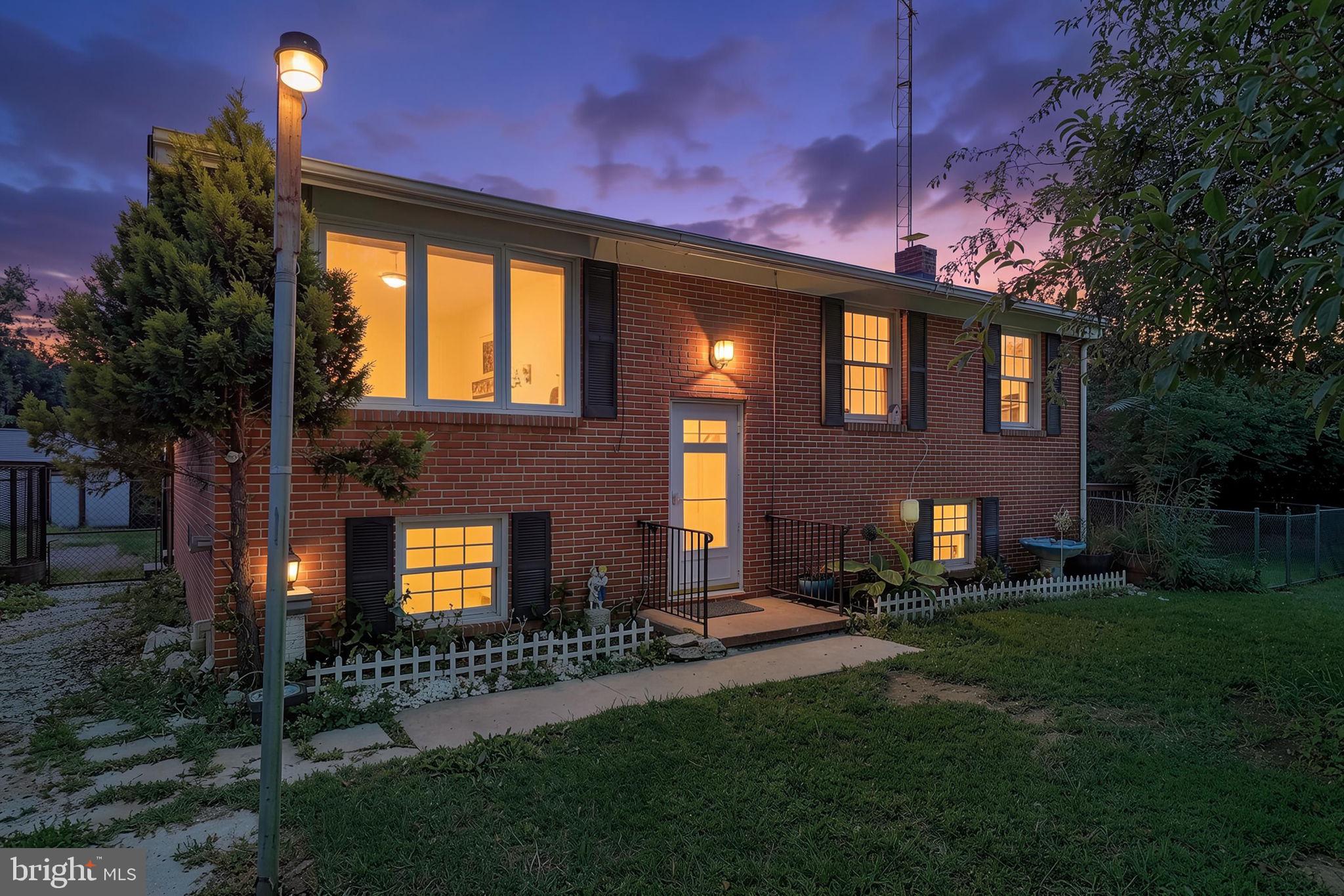 6621 WILLIS LANE