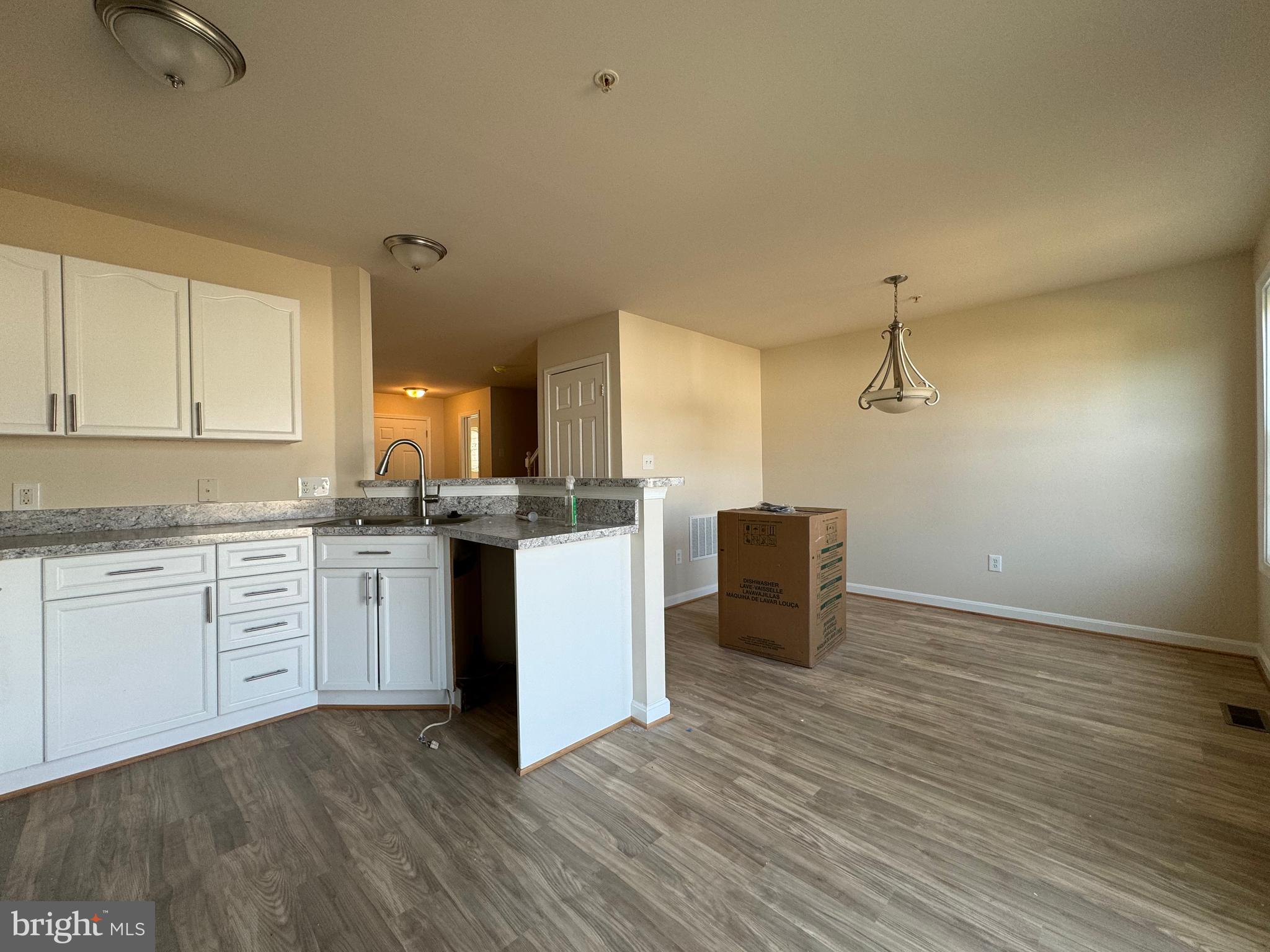 VILLAGE OF DEER PARK - Residential Lease