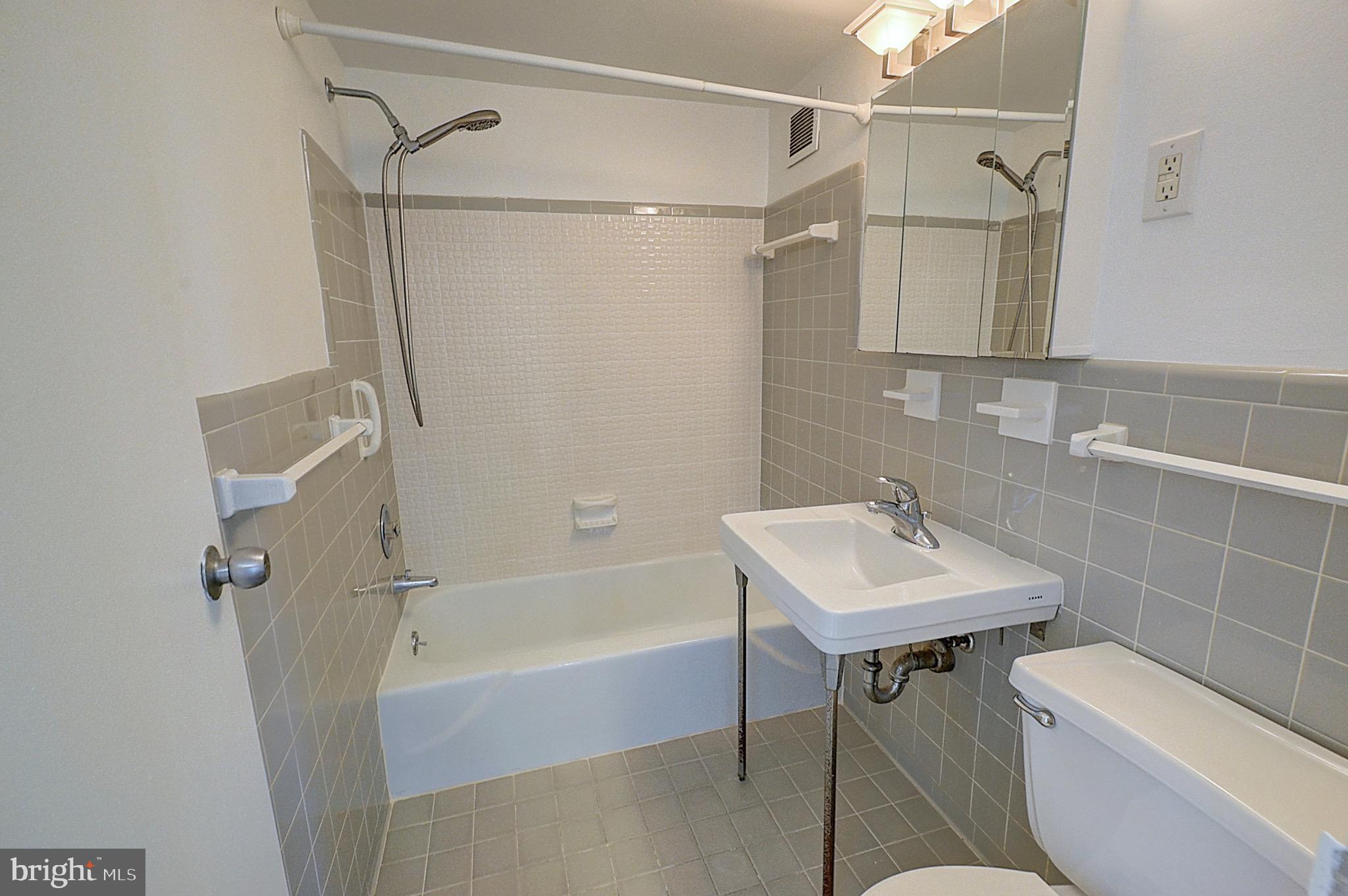 GROSVENOR PARK - Residential