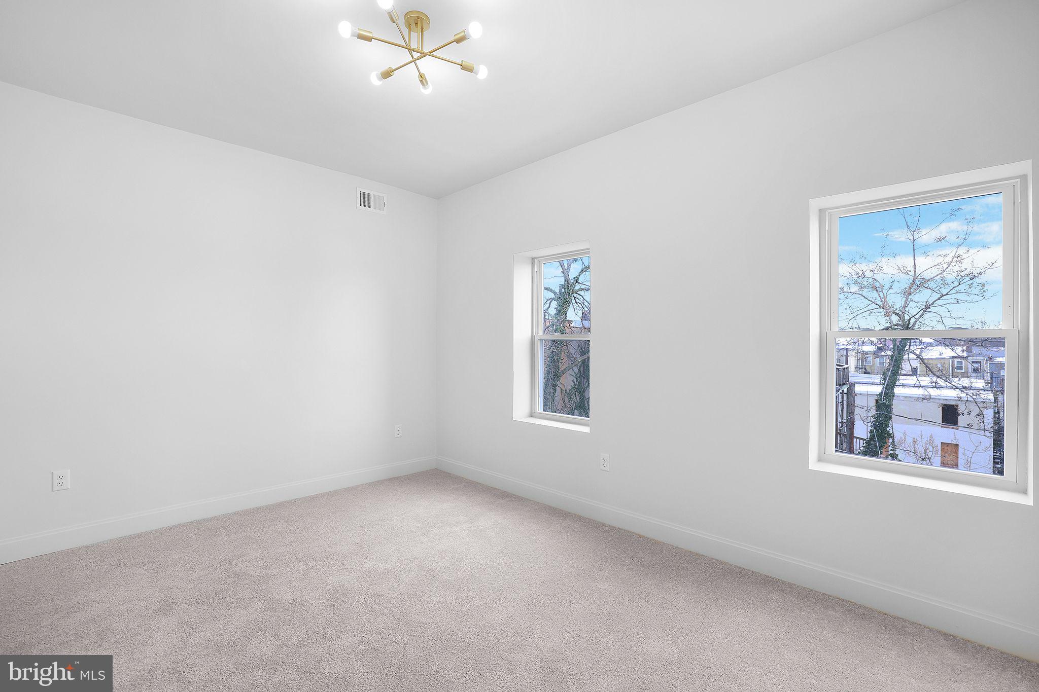 MOUNT CLARE - Residential