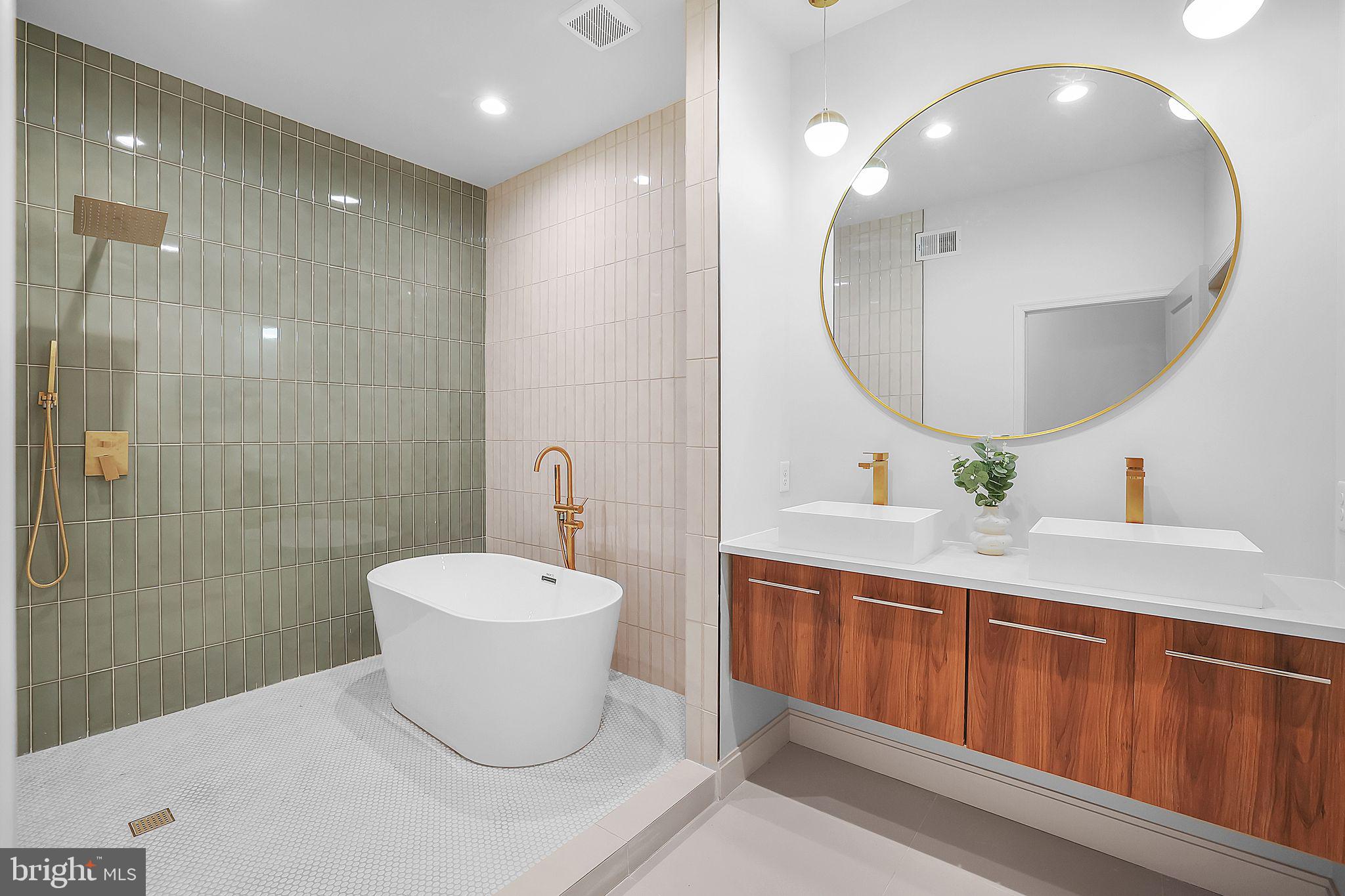 MOUNT CLARE - Residential