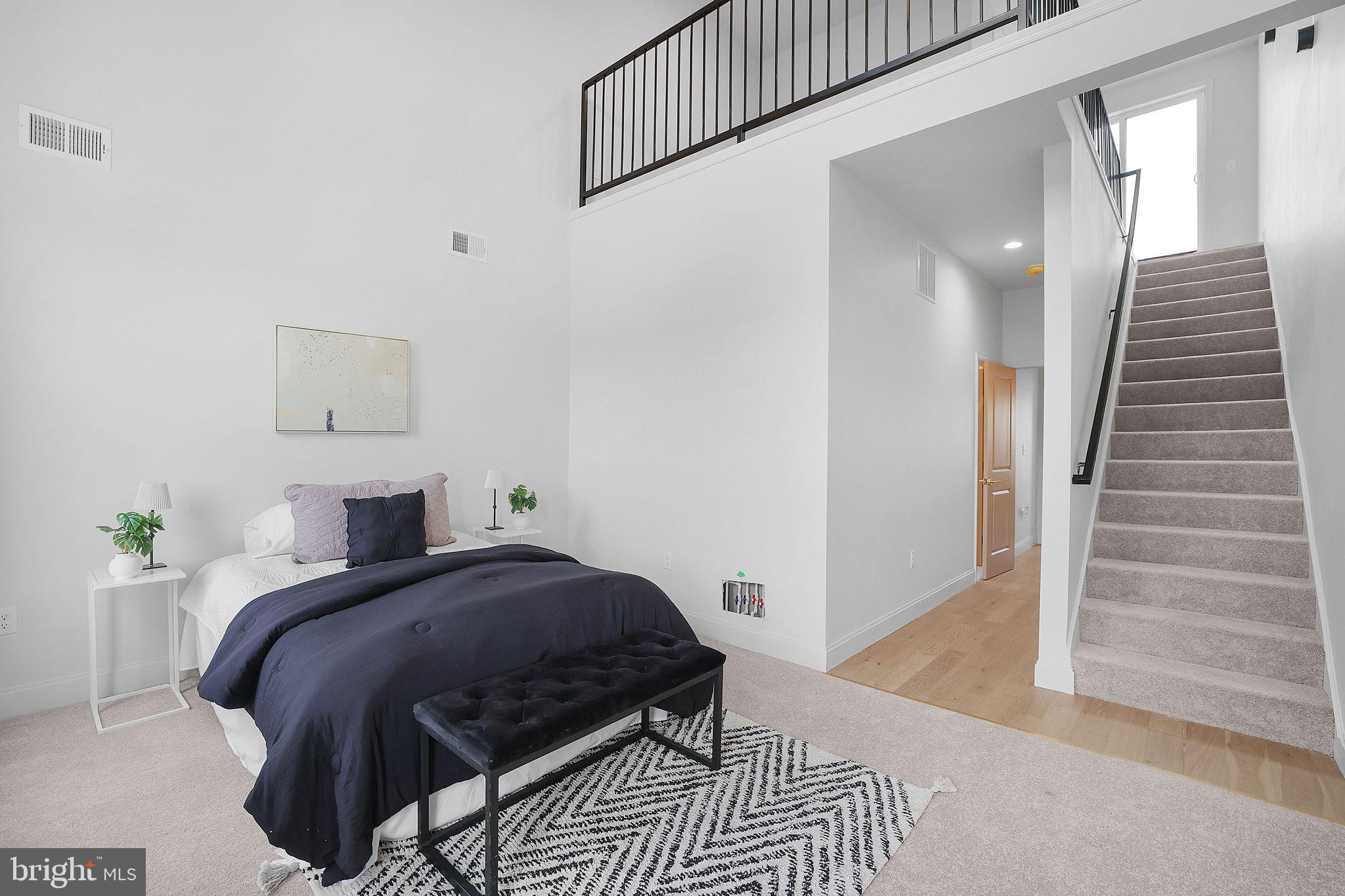 MOUNT CLARE - Residential