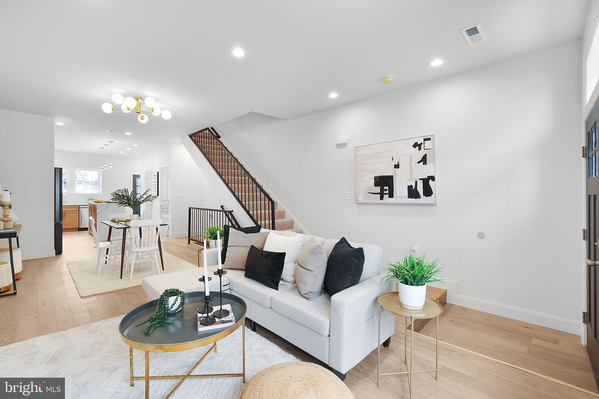 MOUNT CLARE - Residential