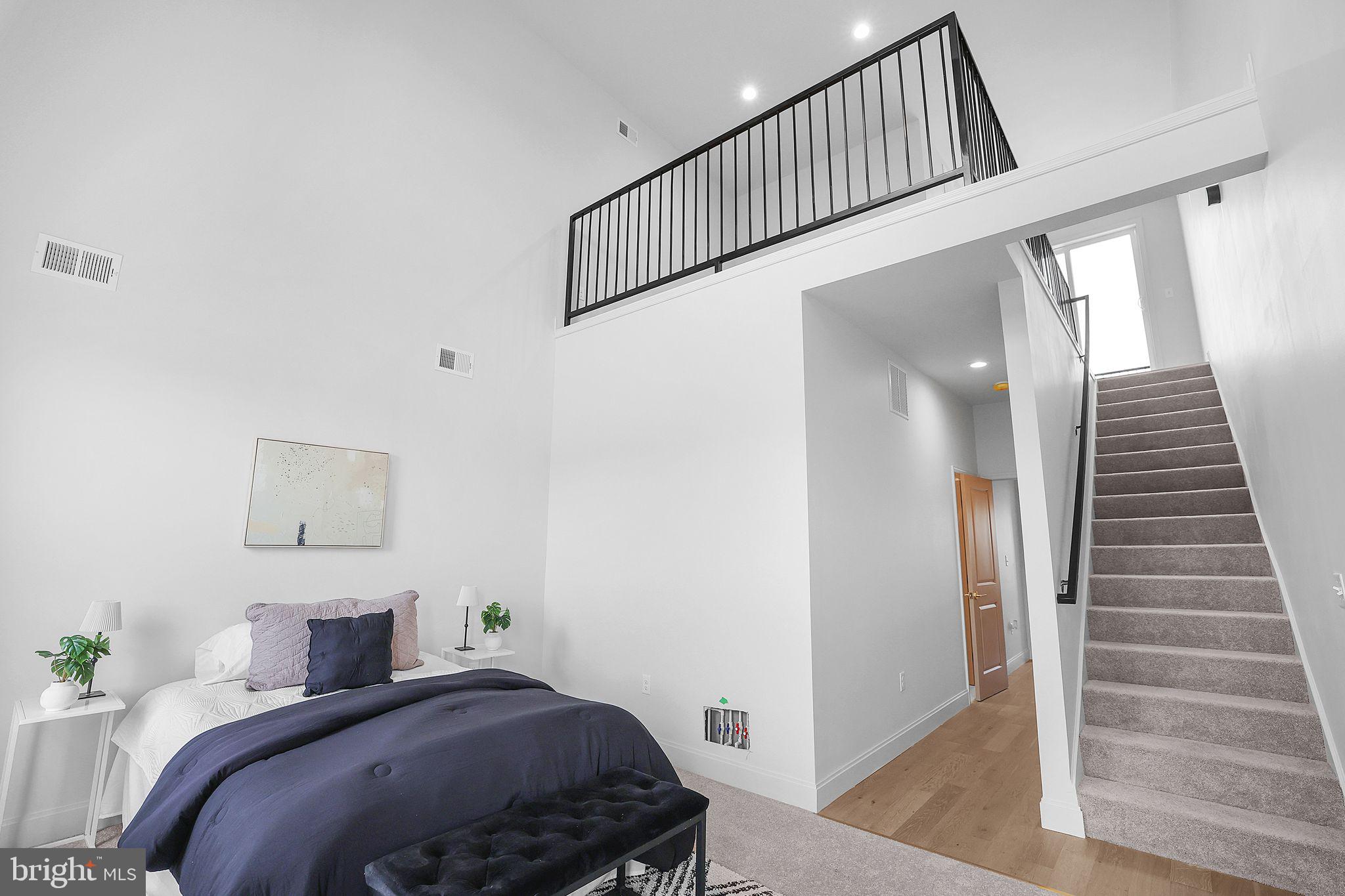 MOUNT CLARE - Residential