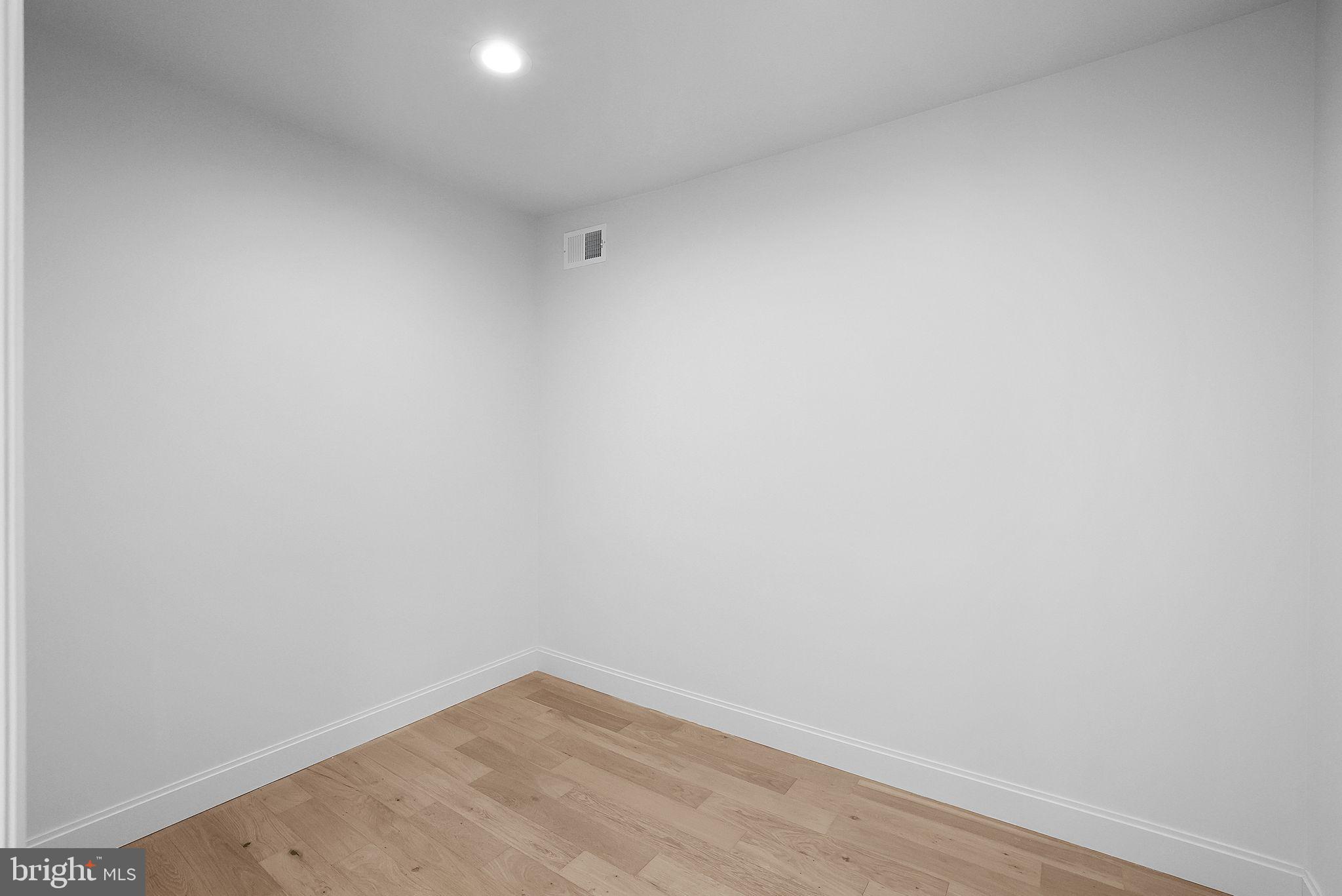 MOUNT CLARE - Residential