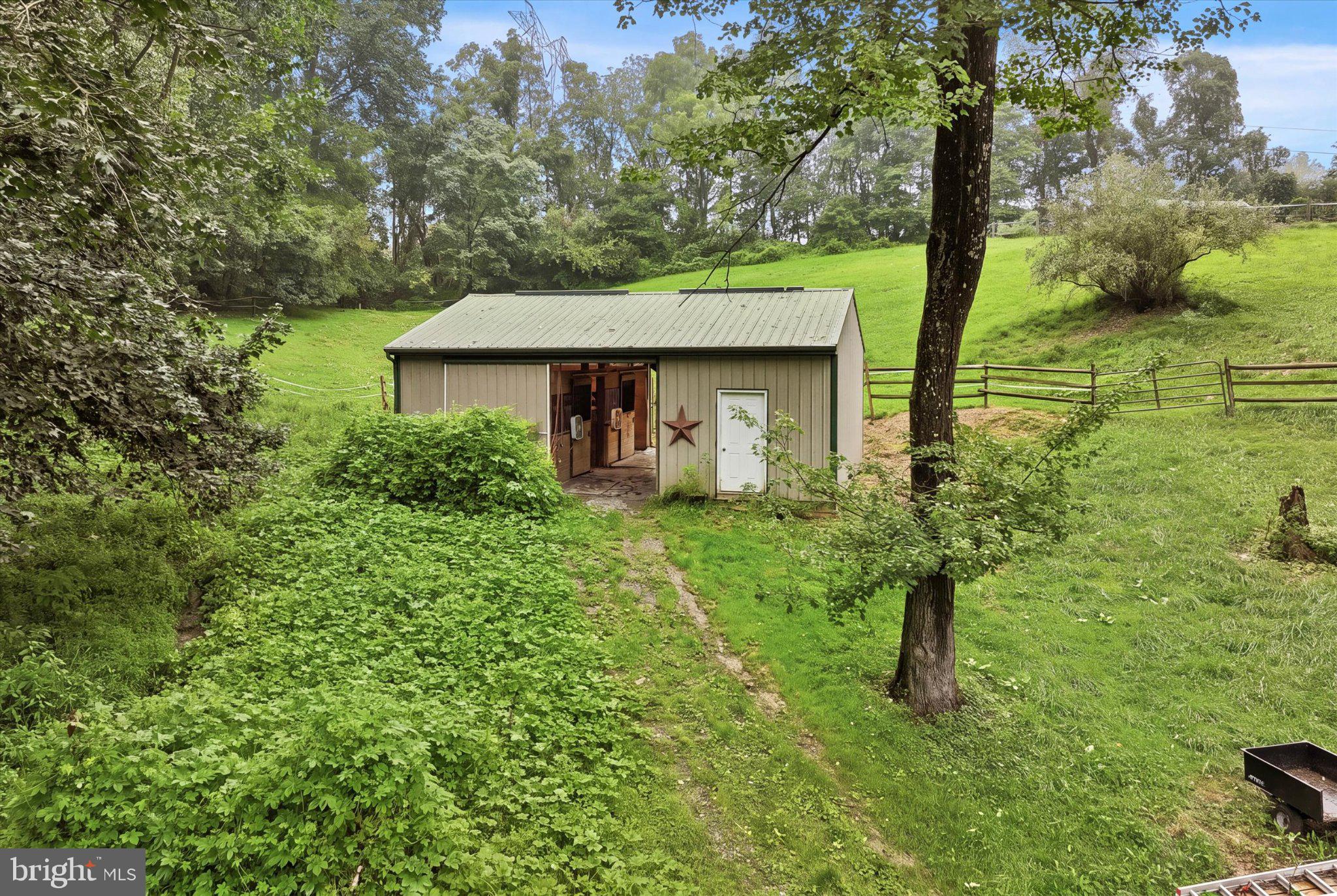 79 E HIGHLAND ROAD