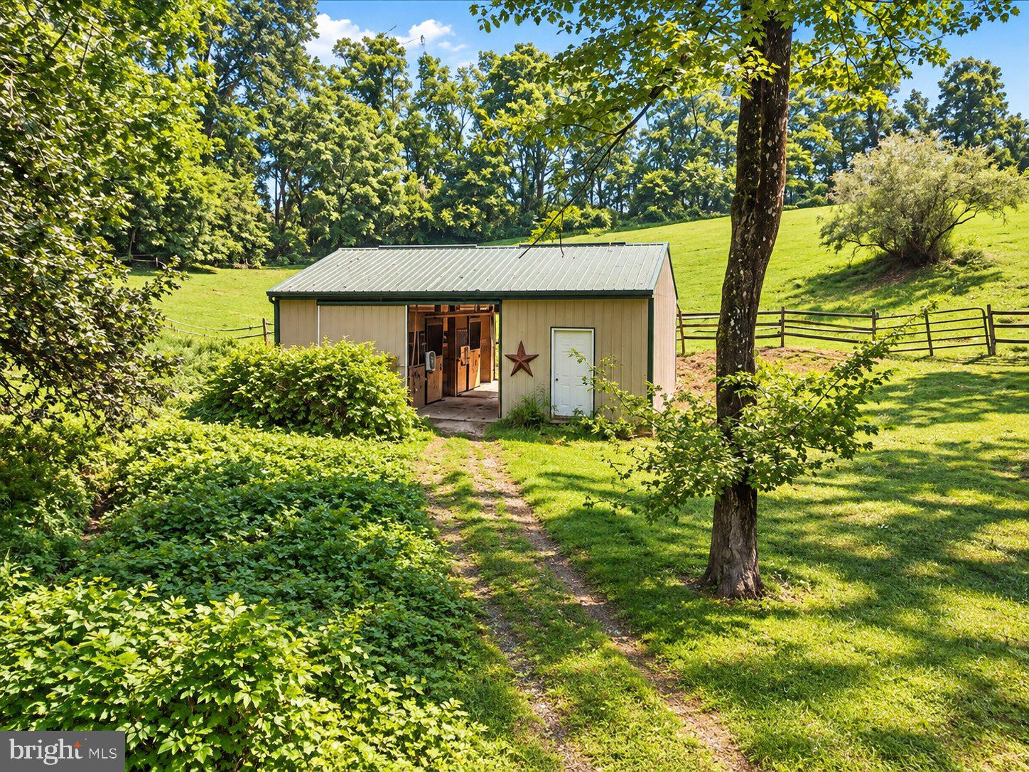 79 E HIGHLAND ROAD