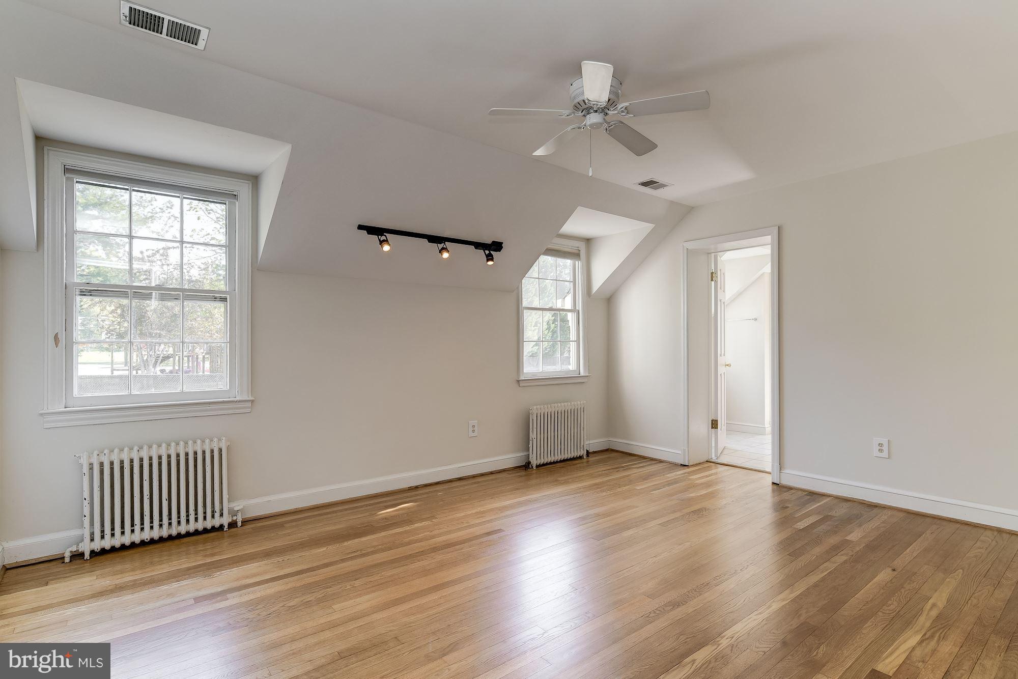 EDGEMOOR - Residential