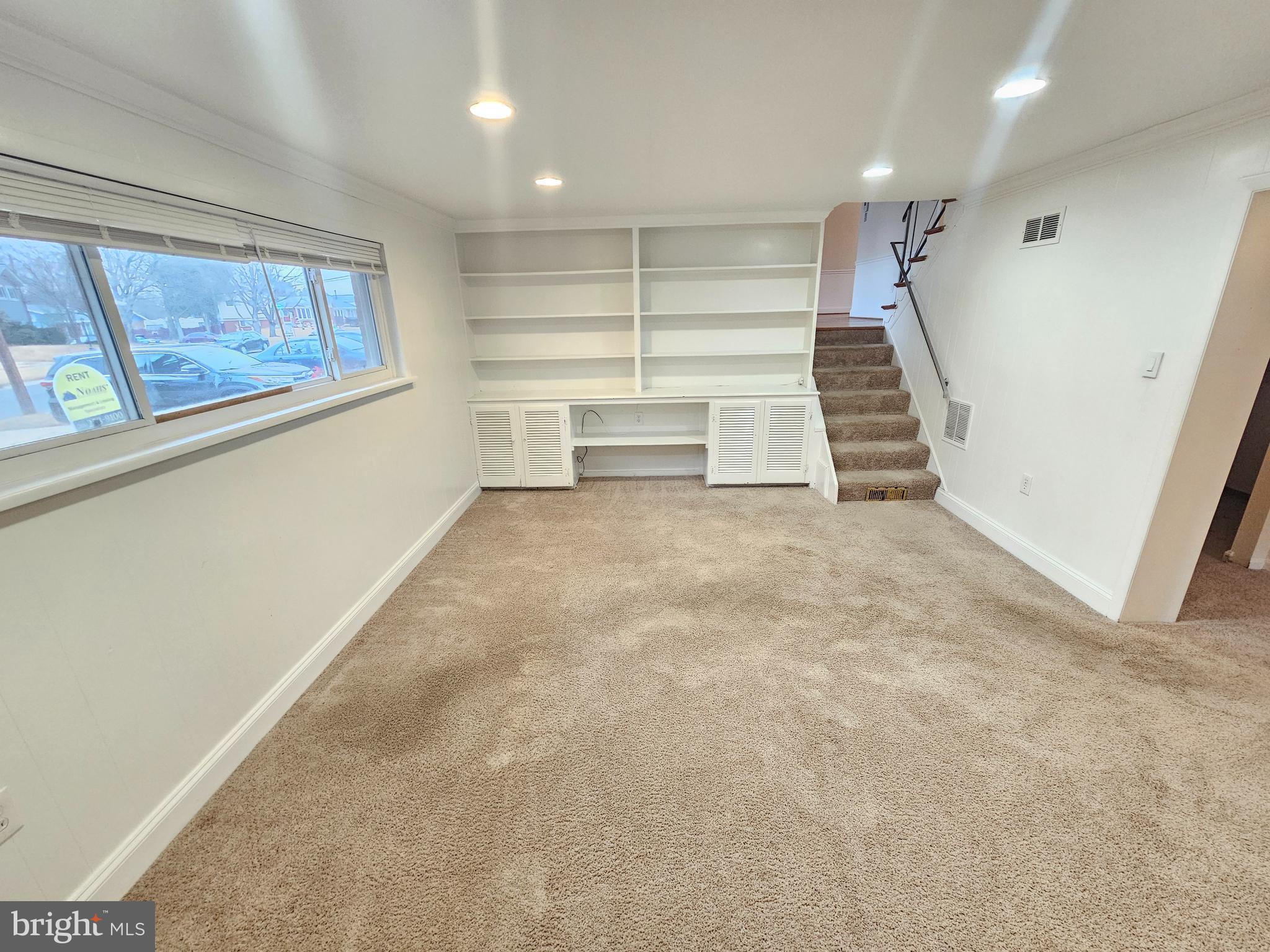 ASPEN HILL PARK - Residential Lease