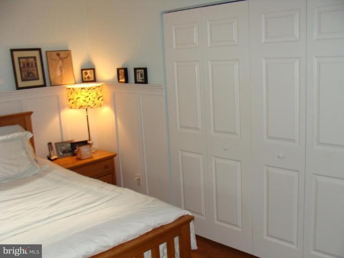 ASPEN HILL PARK - Residential Lease