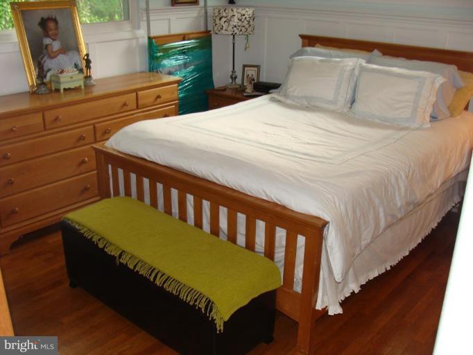 ASPEN HILL PARK - Residential Lease