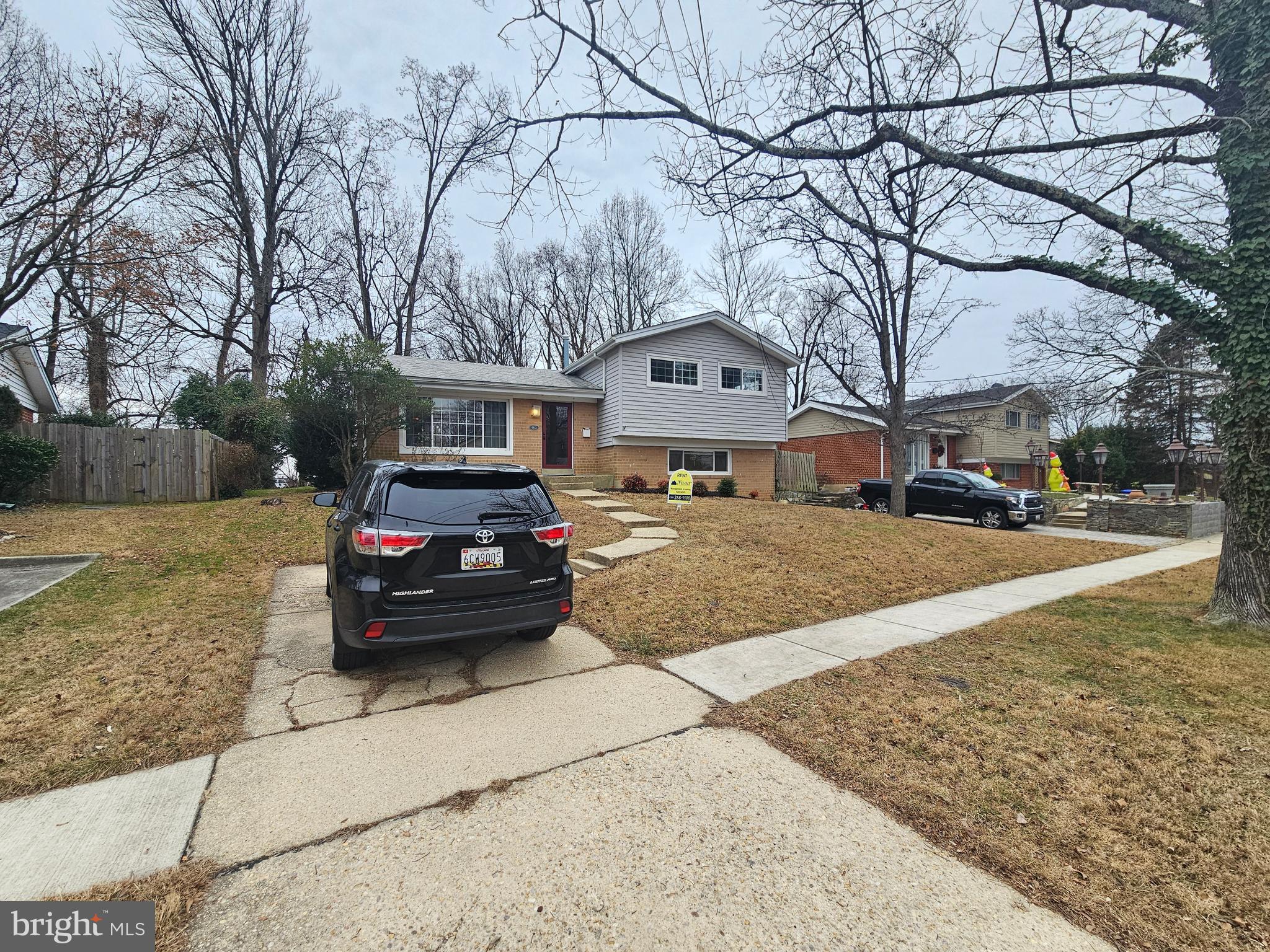 ASPEN HILL PARK - Residential Lease