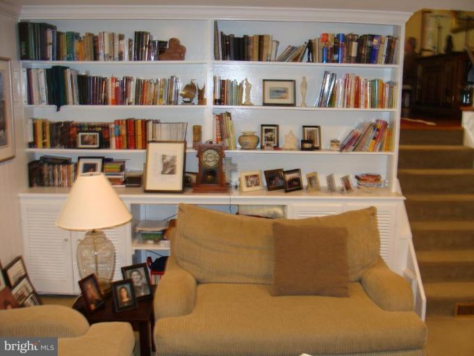 ASPEN HILL PARK - Residential Lease