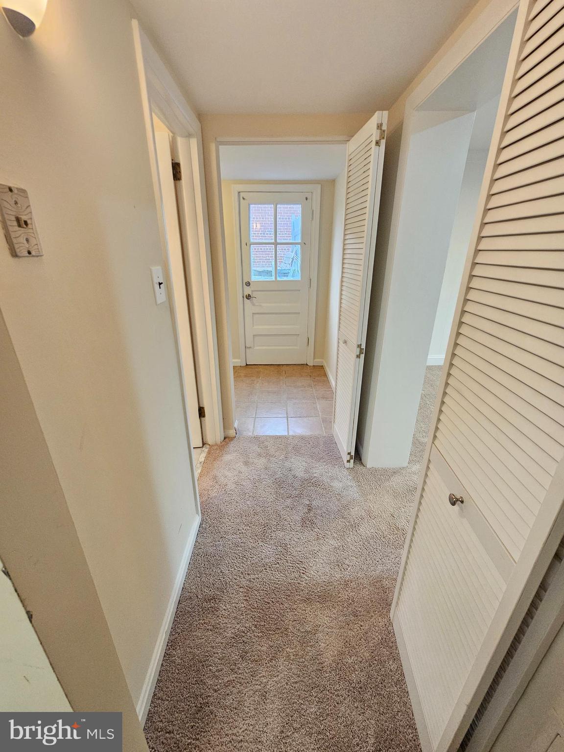 ASPEN HILL PARK - Residential Lease